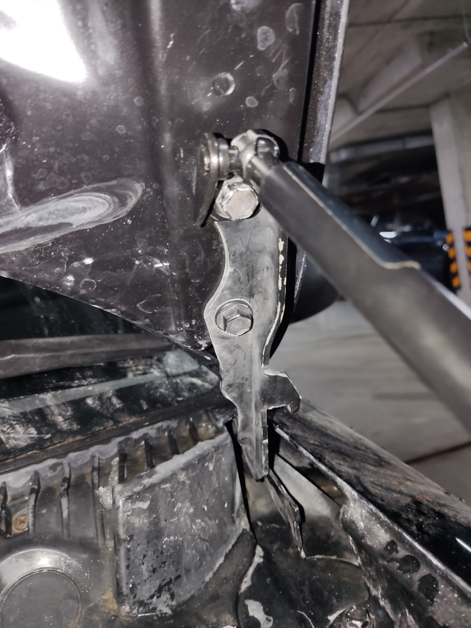 Photo from the logbook Toyota RAV4 (I)