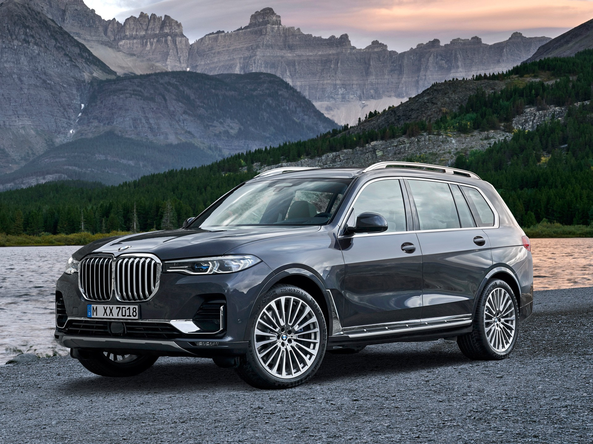 Вес бмв х7. БМВ x7 2021. BMW x7 новый кузов. Джип БМВ х7. БМВ x8 2022 новый.