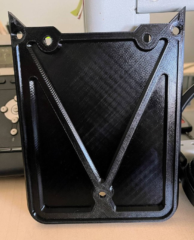 Подставка-держатель под номерной знак — Mazda CX-4, 2 л, 2023 года