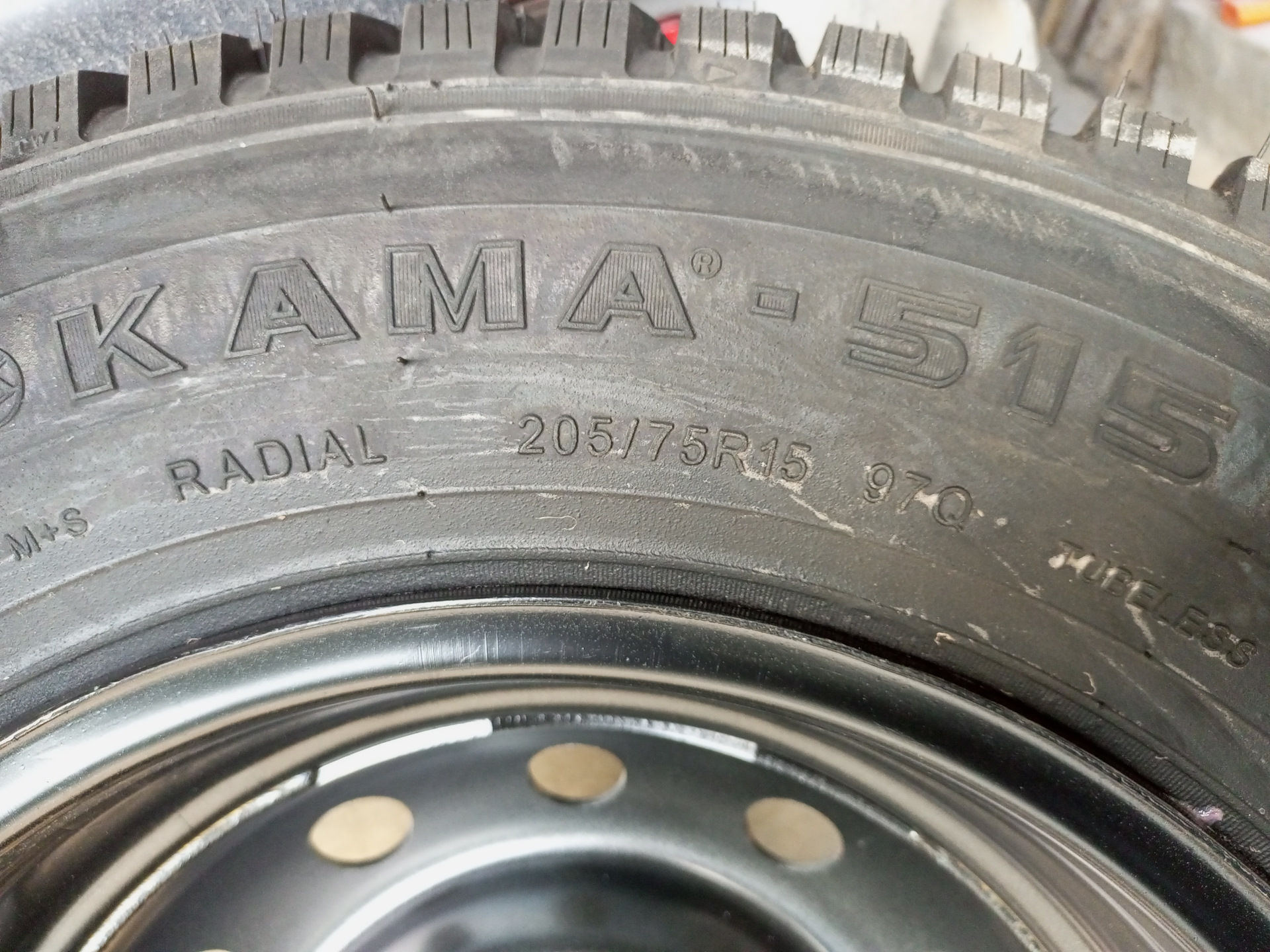 Зимняя резина кама 515 + диски — Chevrolet Niva, 1,7 л, 2005 года ...