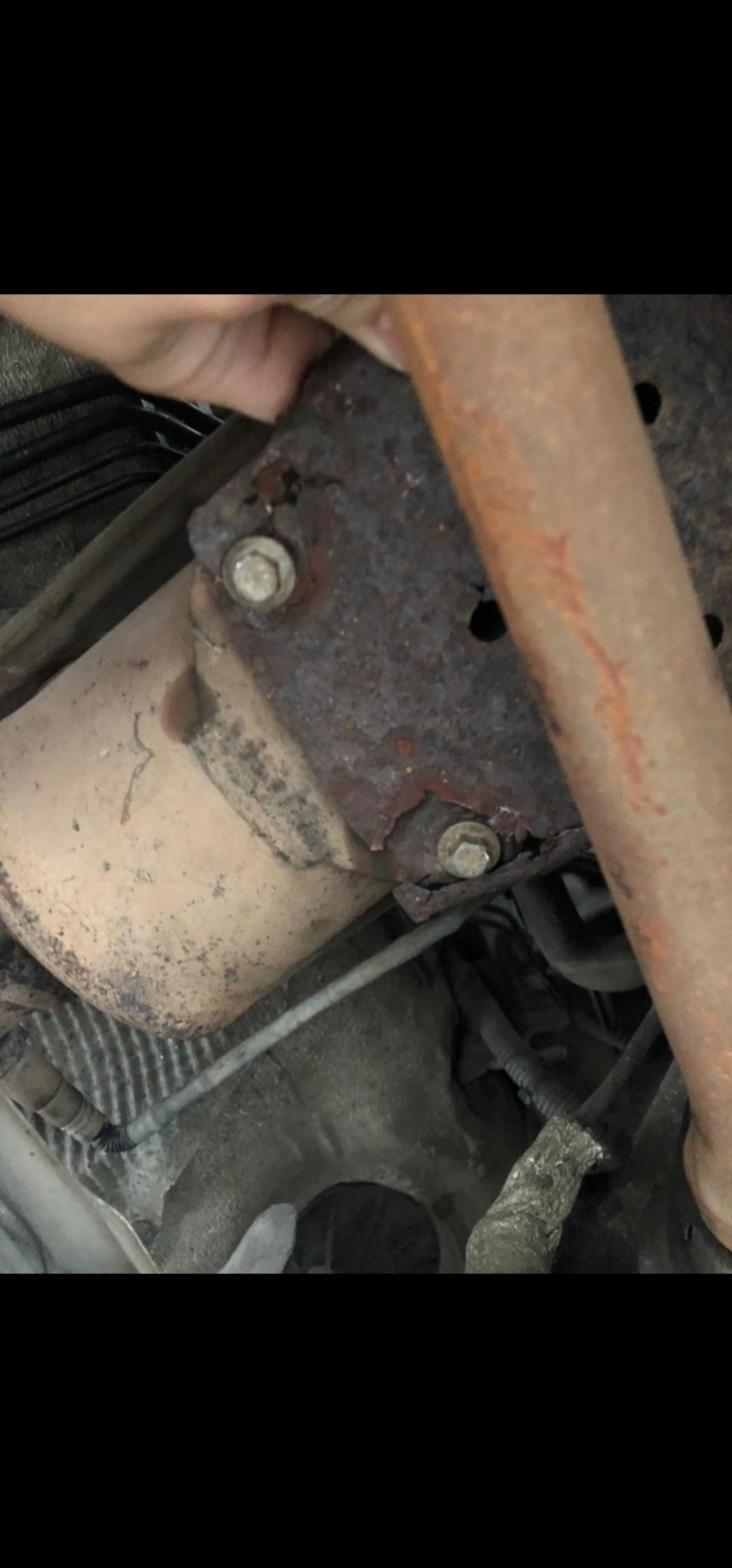 Прогорела гофра. — Ford Focus II Hatchback, 1,6 л, 2007 года | визит на ...