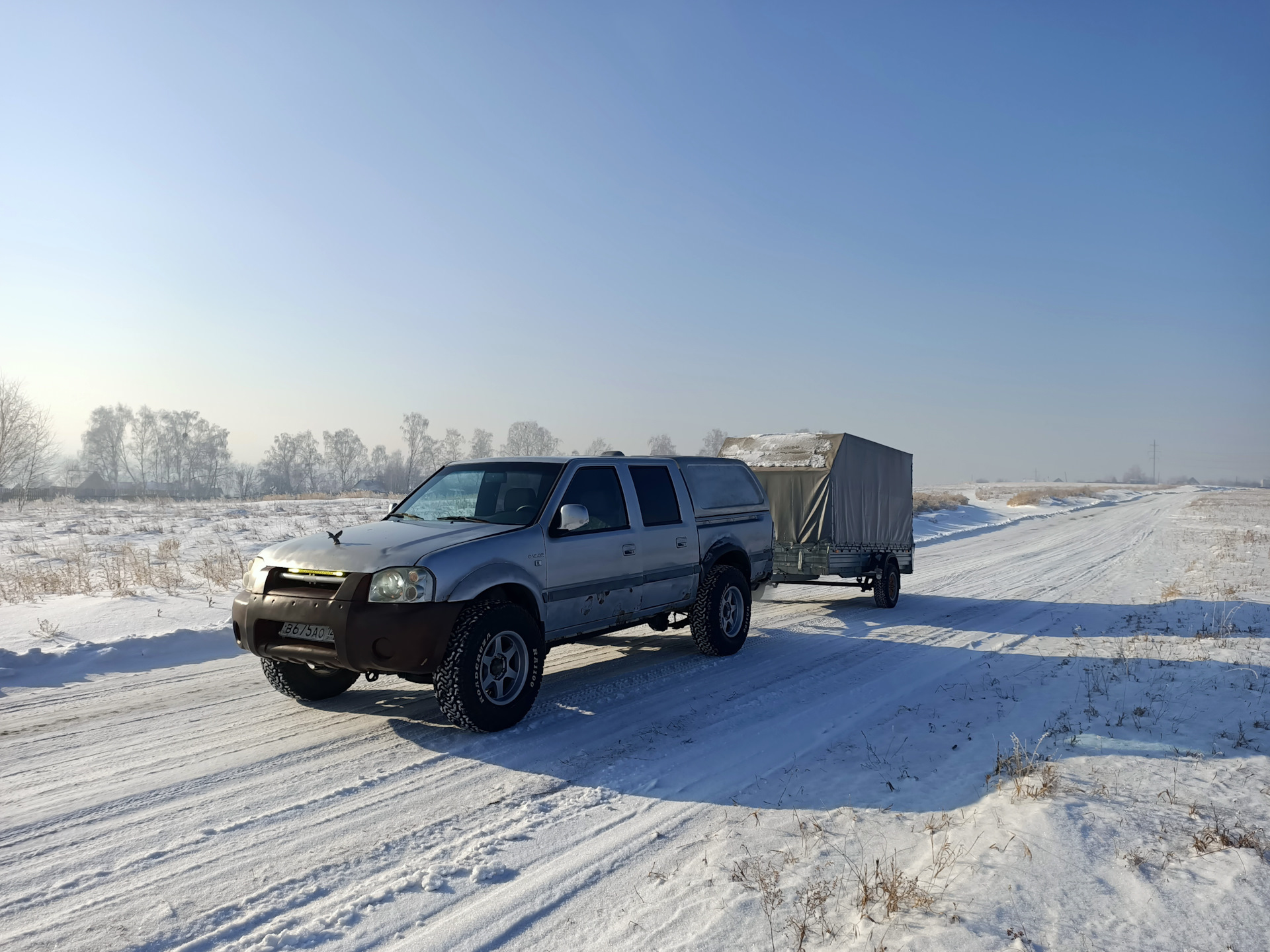 урал 4320 автодом. мзкт-7930 ярс. R541 снега сибири фото. закопанная машина в снегу. снега сибири аварус.