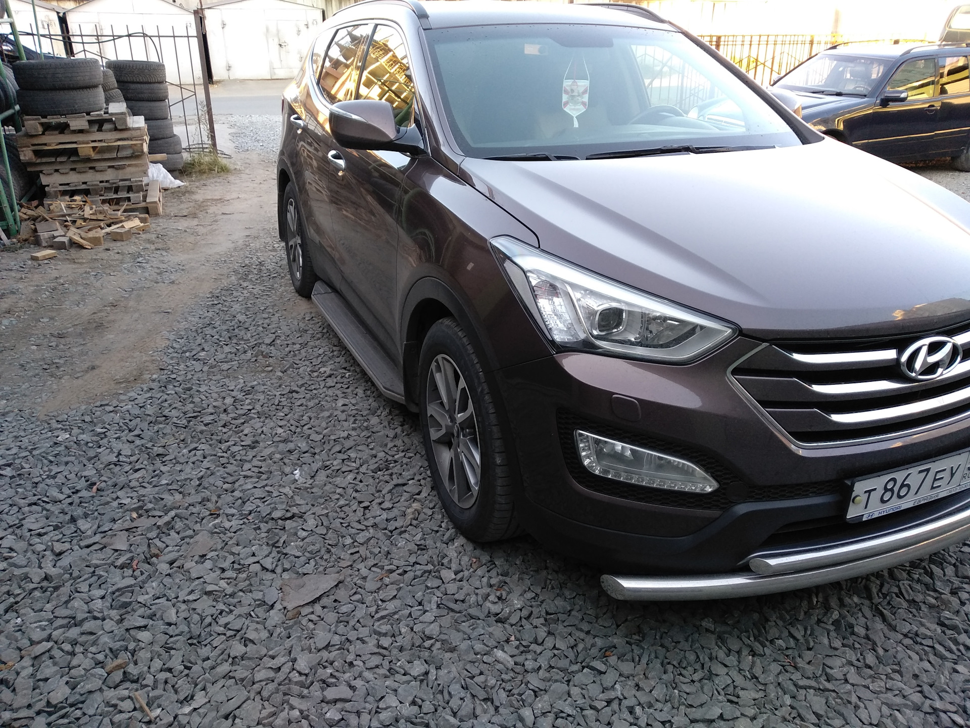 Santa бензиновый. Хендай Санта Фе 2014 года. Санта Фе 3. Hyundai Santa Fe, 2.4 2014. Санта Фе 2014 2.4 бензин.