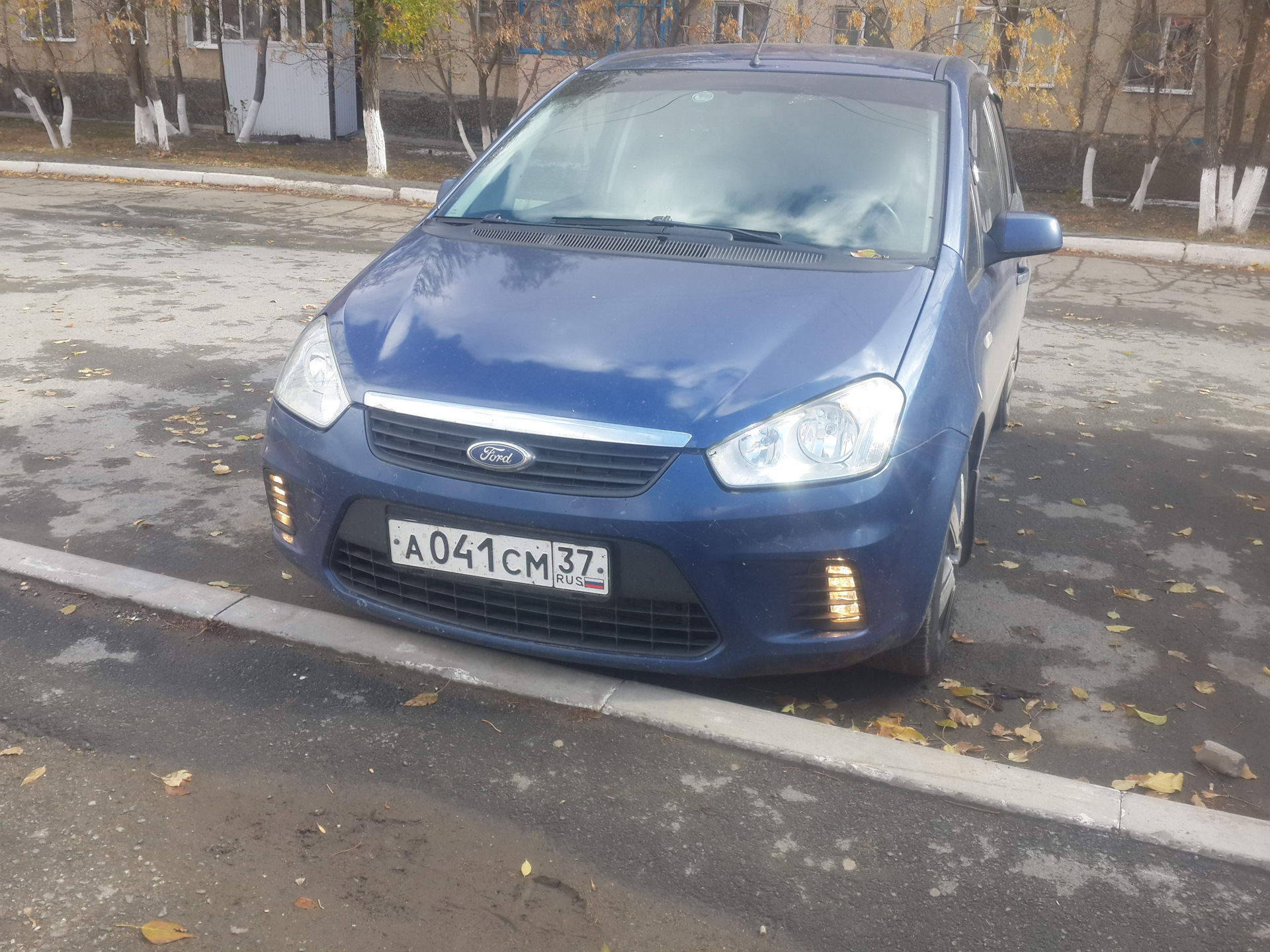 Ford c max фары. Ford c Max 2008. Ford c Max 2007 противотуманки. ПТФ Ford c Max 2007. ПТФ Форд с Макс 2007 Рестайлинг.