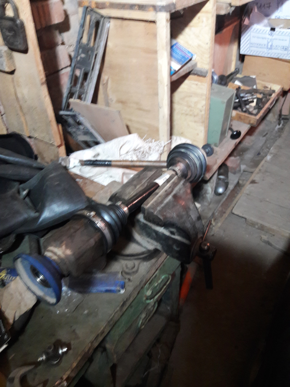 l4AAAgJIWOA 960 Как выбить внутренний шрус тигуан