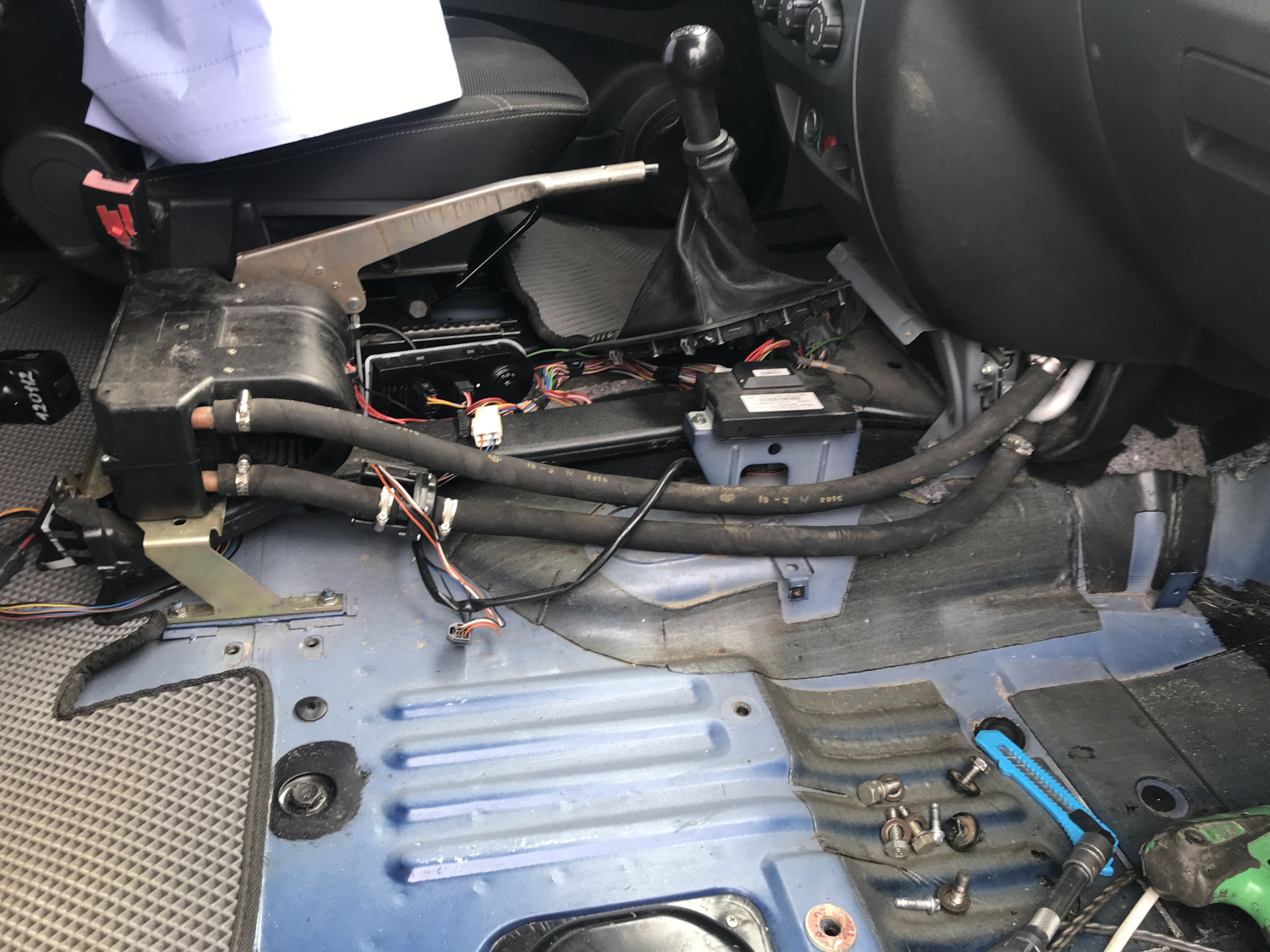 Замена патрубков задней печки на силикон, установка сантехнического ...