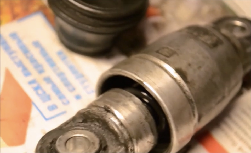 Демпфер натяжителя ремня SsangYong Kyron, BMW, Toyota, VW T4. Его ...