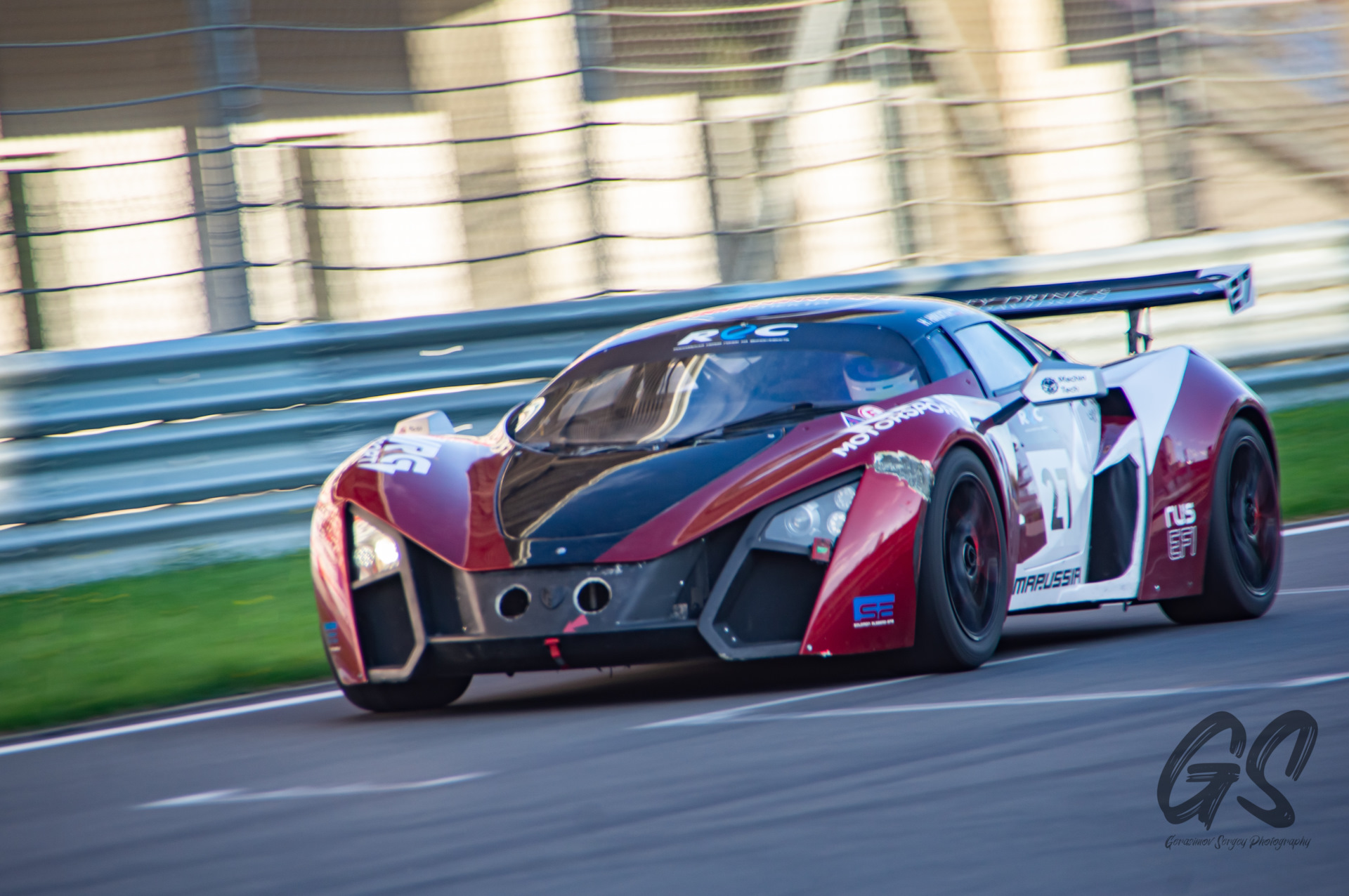 Marussia b2 синий салон