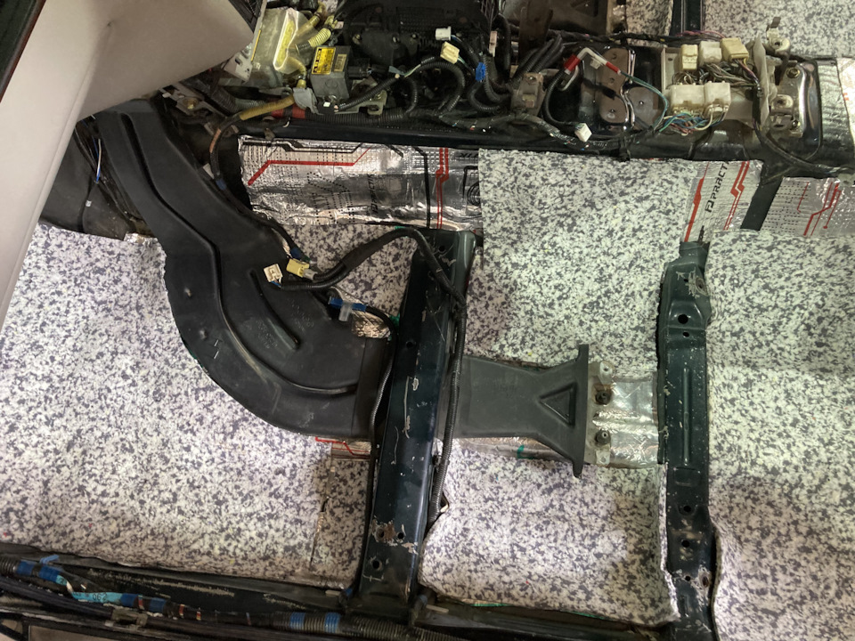 Замена коврового покрытия — DRIVE2