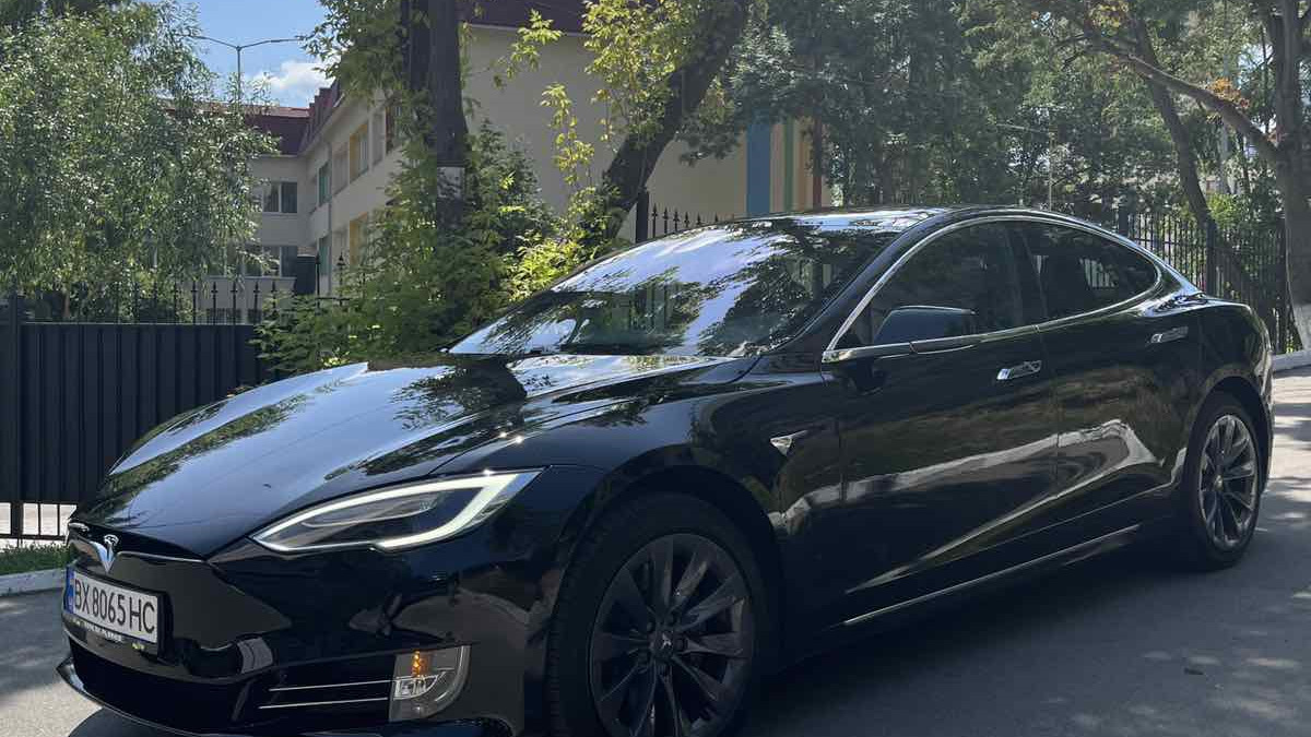 Tesla model s 2020