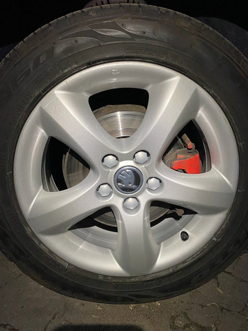Установка оригинальных дисков Antares — Skoda Fabia Mk2, 1,4 л, 2010 ...