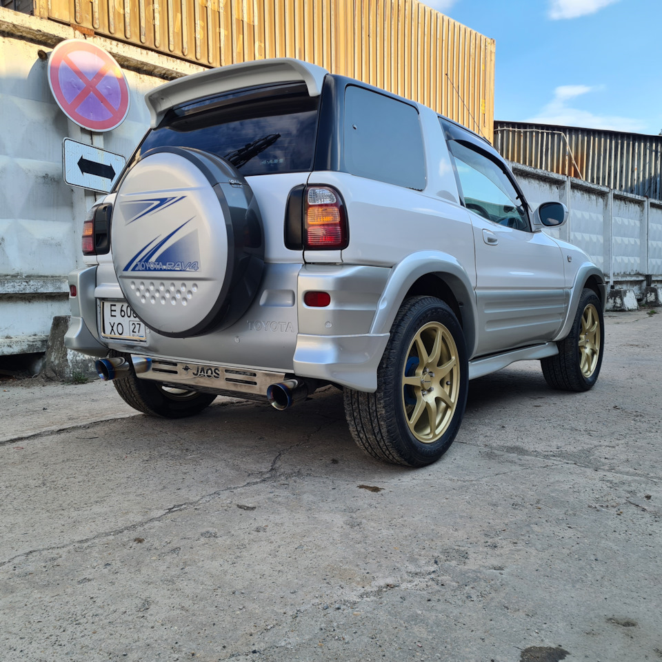 Фото в бортжурнале Toyota RAV4 (I)