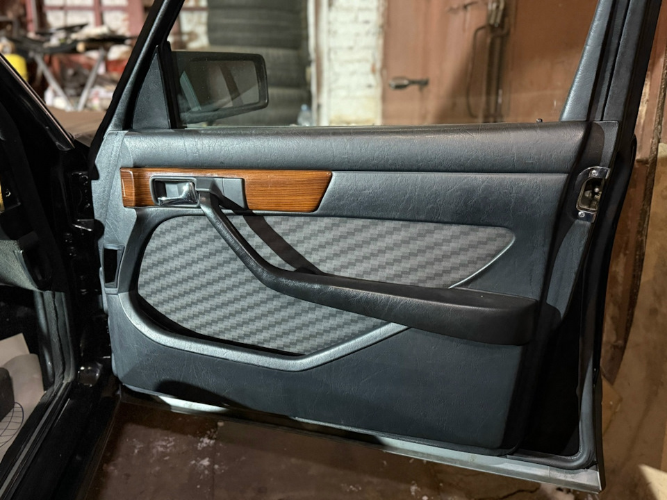 Фото в бортжурнале Mercedes-Benz S-Class (W126)