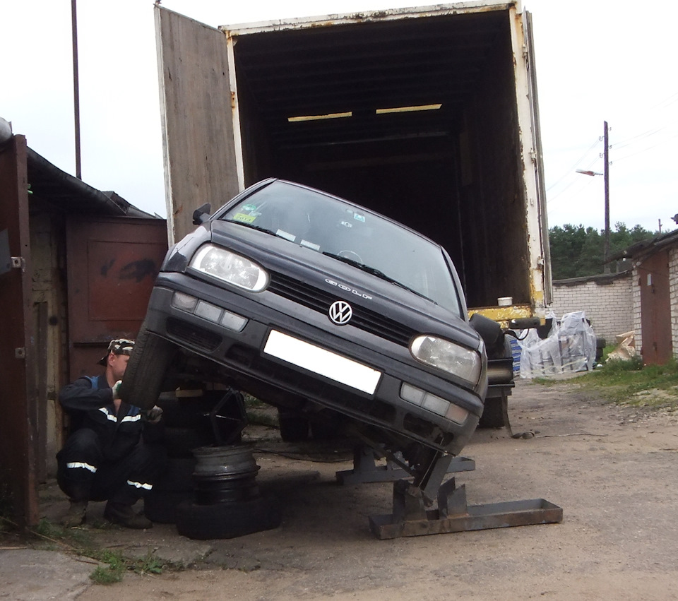 Как сделать надёжные пороги в Golf 3, чтобы домкратить не боясь? —  Volkswagen Golf Mk3, 1,8 л, 1993 года | своими руками | DRIVE2