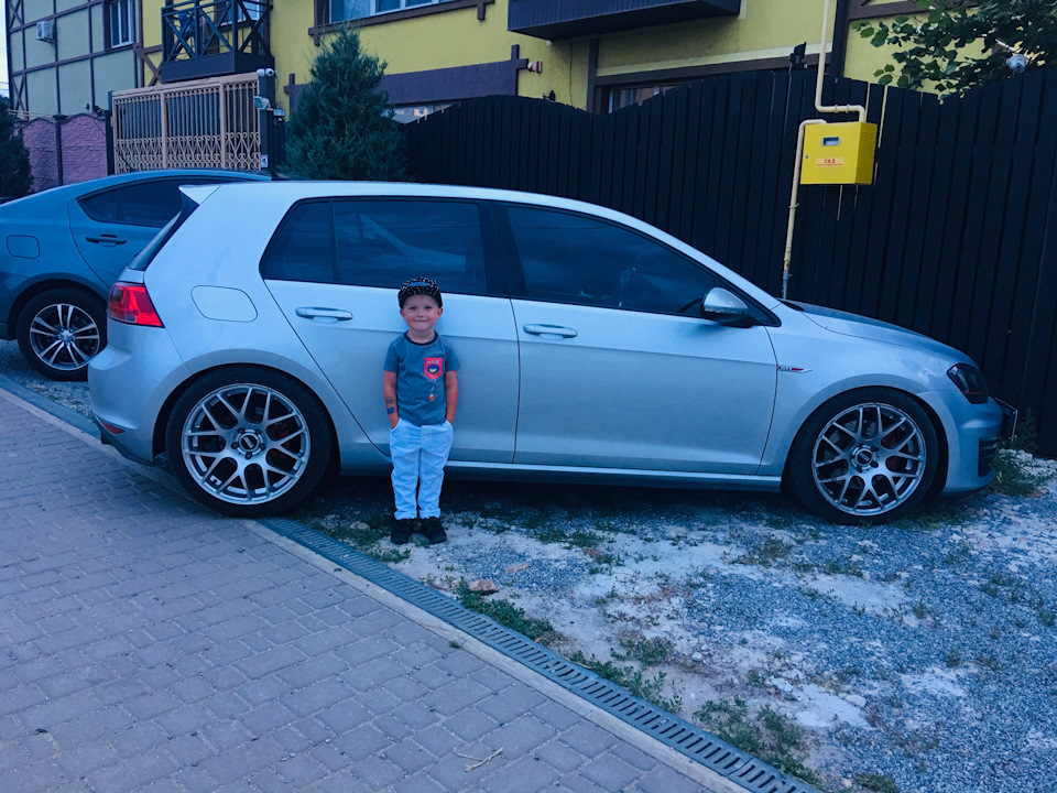Photo from the logbook Volkswagen Golf GTI Mk7