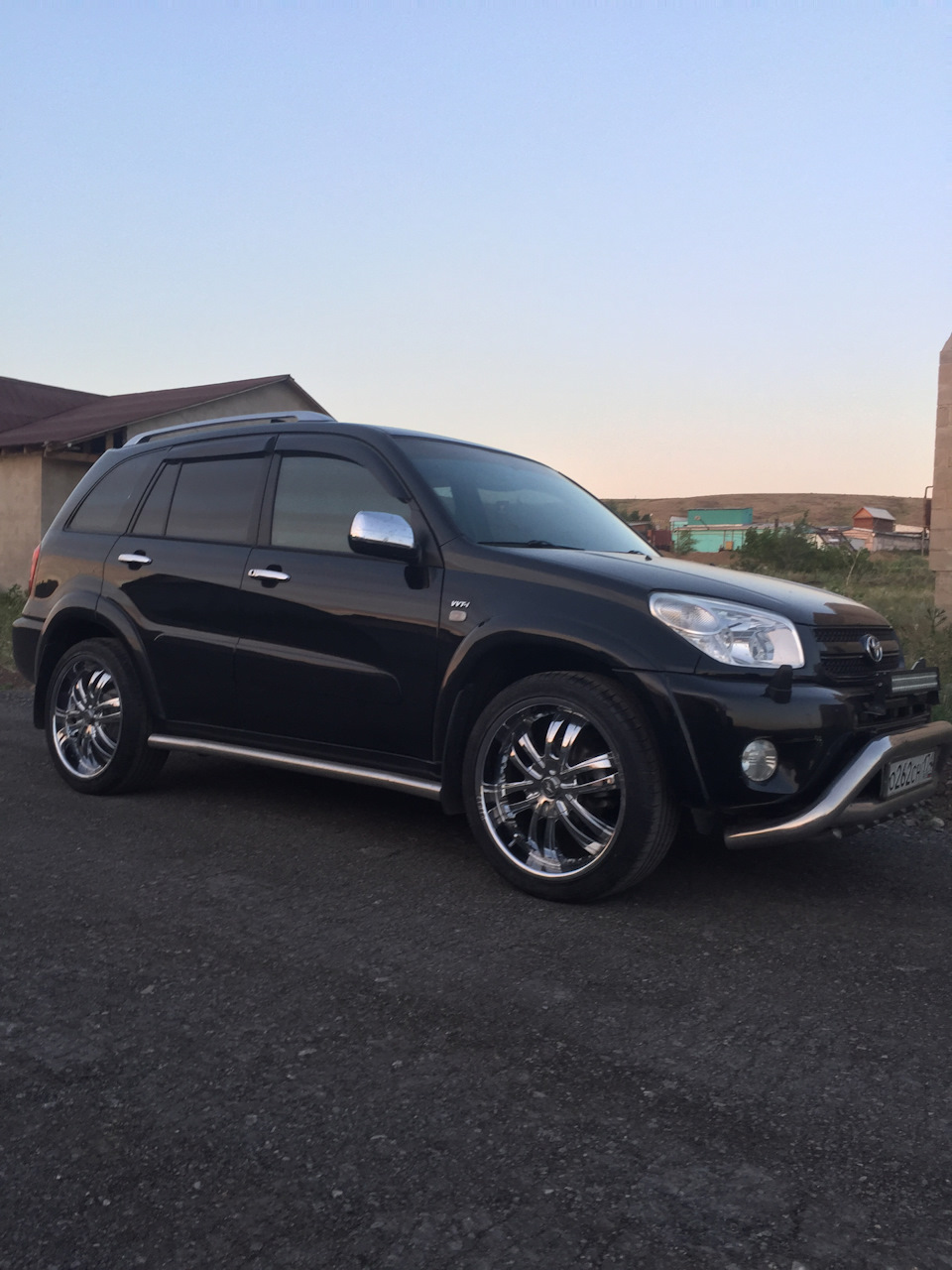 Рав 20. Диски r20 Toyota rav4. Toyota RAV 4 2010 r20. Rav4 2007 колеса r18. Тойота рав 4 колеса r20.