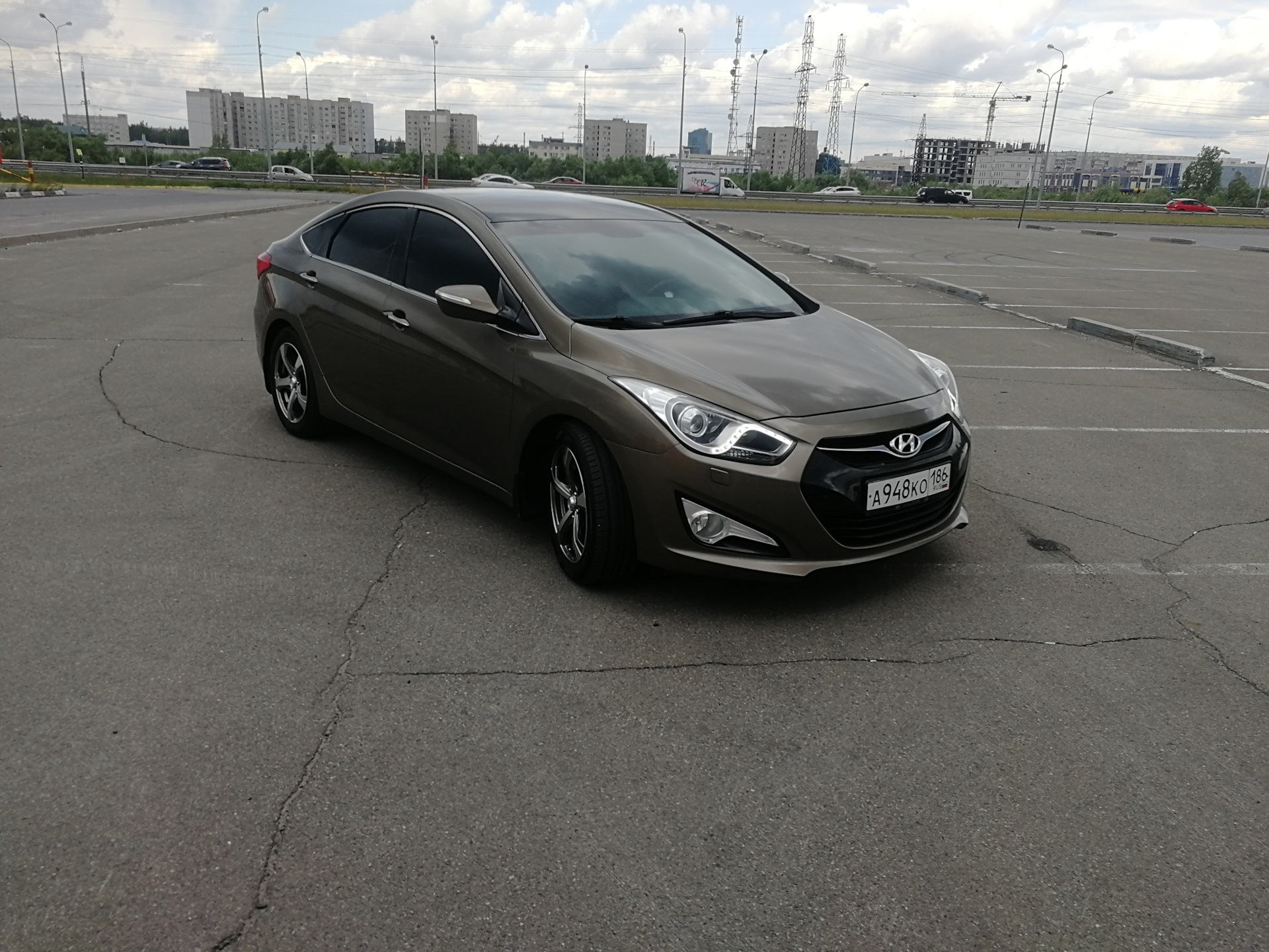 Хендай ай 40 универсал. Солярис i40. Hyundai i40 2020 седан. Хендай ай 40 седан. Hyundai i40 2014.