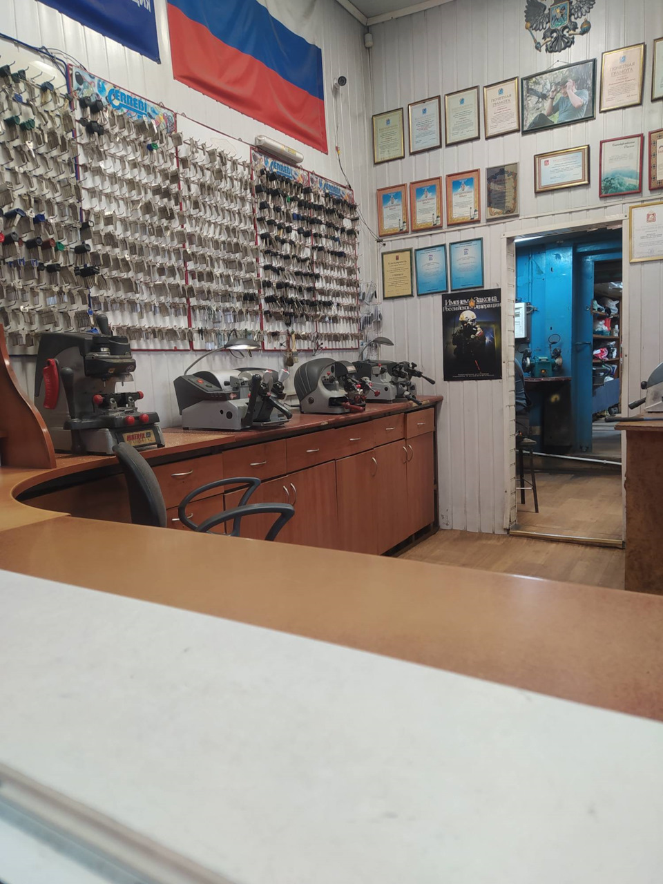 Лучшее место в городе, сделают какой угодно ключ наверно — Renault Megane II