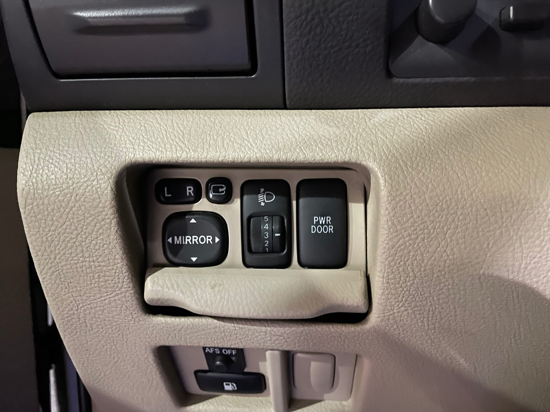 Ручной корректор света фар — Lexus RX 400h (2G), 3,3 л, 2008 года ...