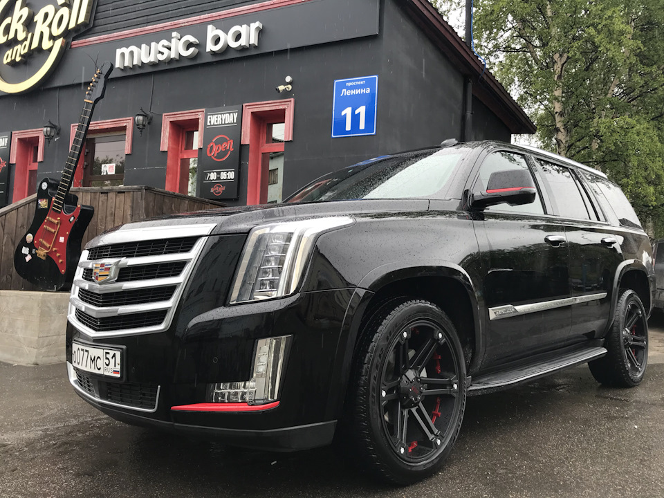 Фото в бортжурнале Cadillac Escalade (4G)