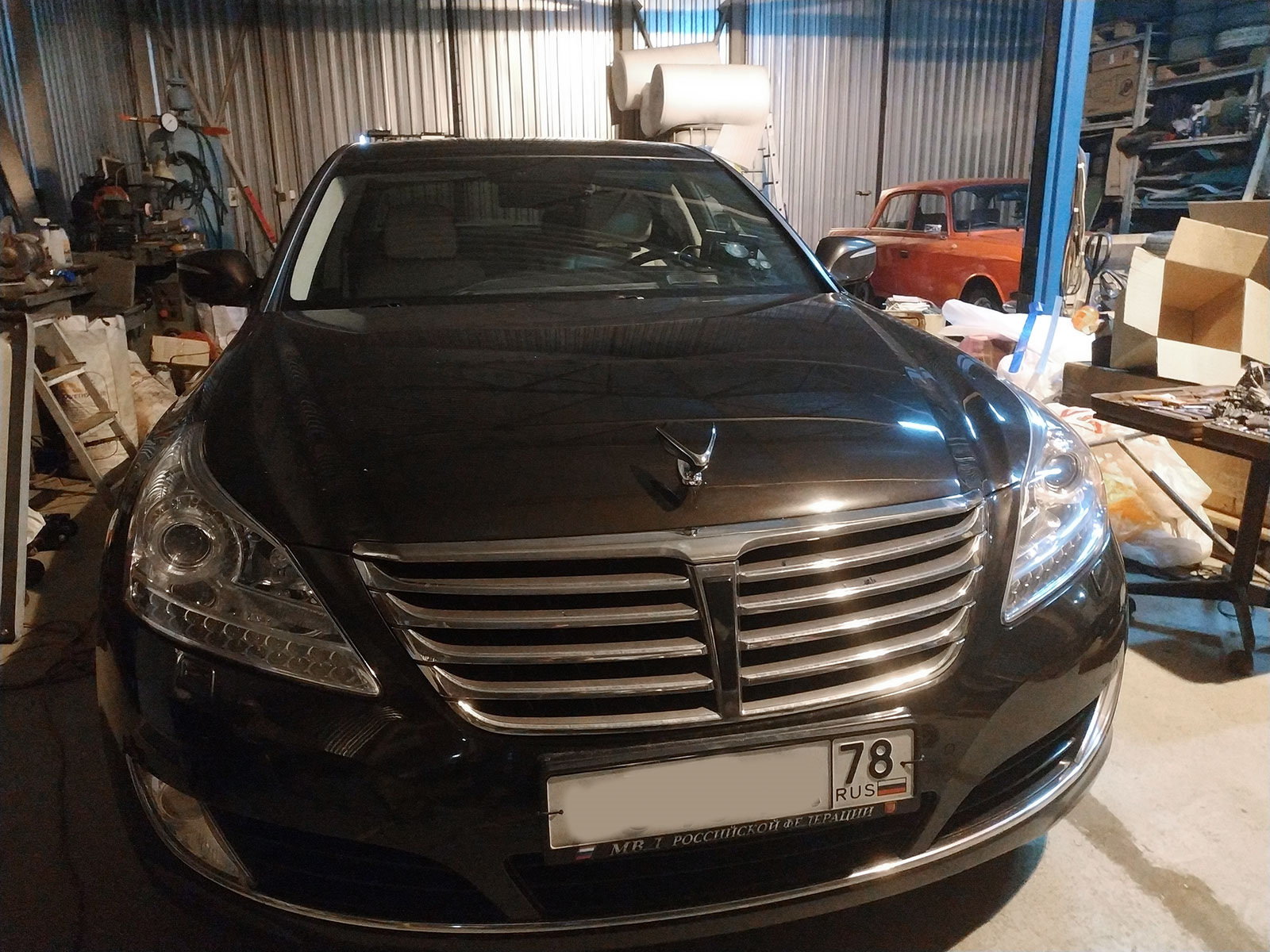 Hyundai Equus 2015 капот