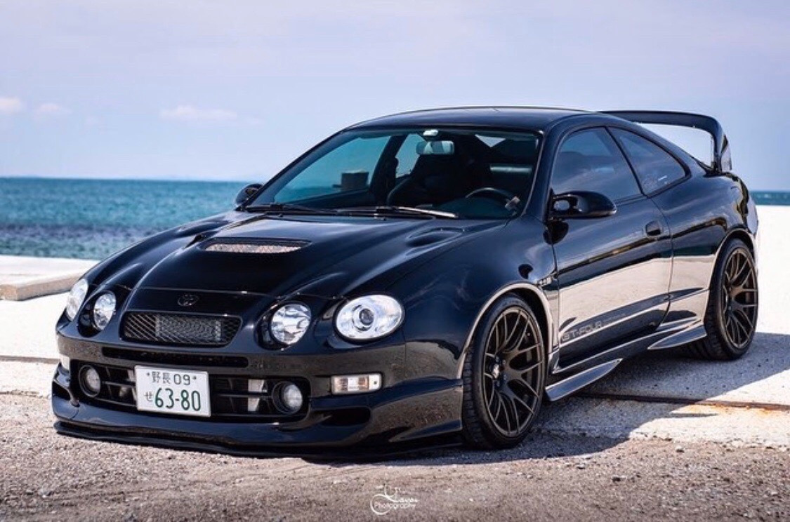 Toyota Celica Frosya st205. 