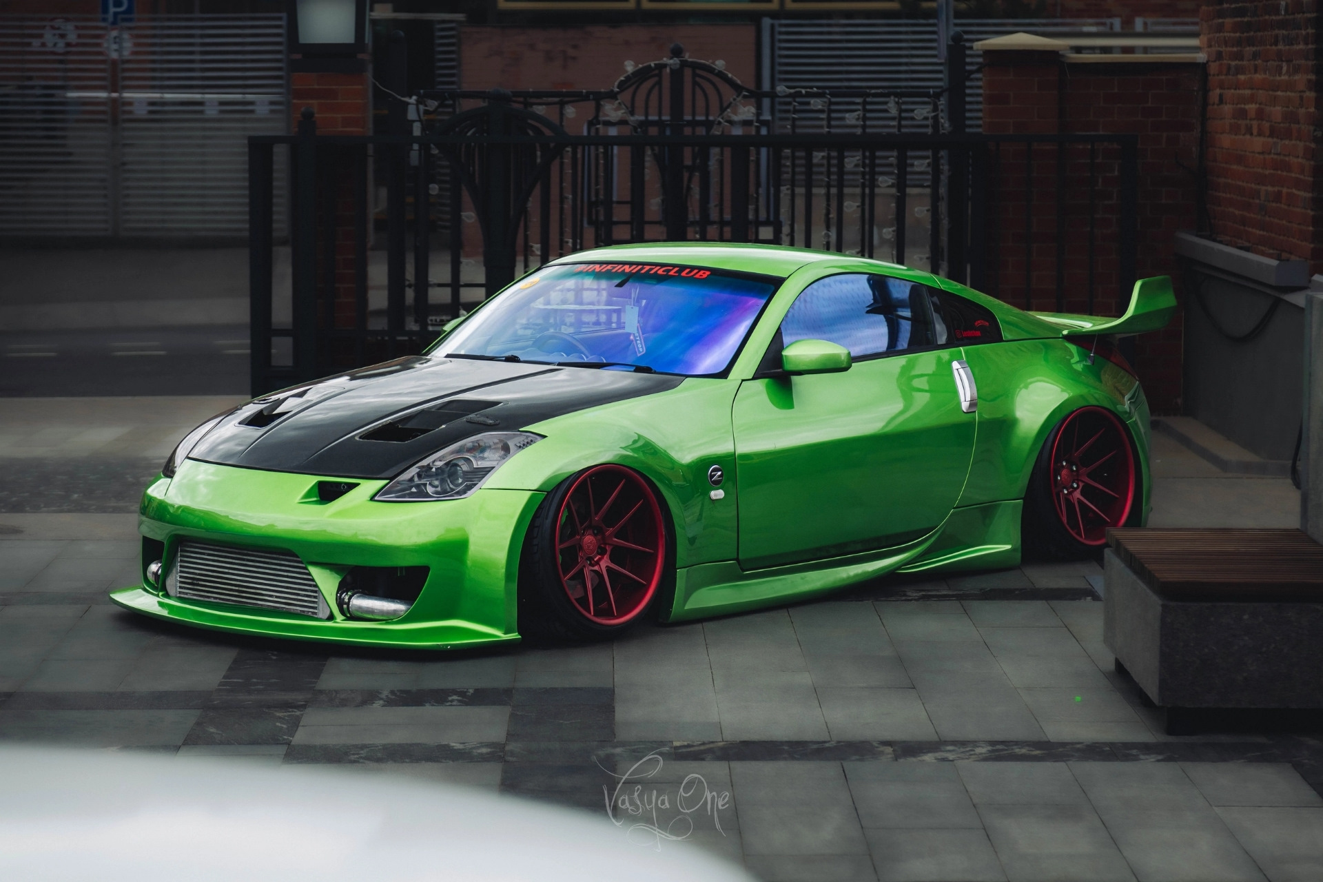 Nissan 350z С„РёРѕР»РµС‚РѕРІС‹Р№