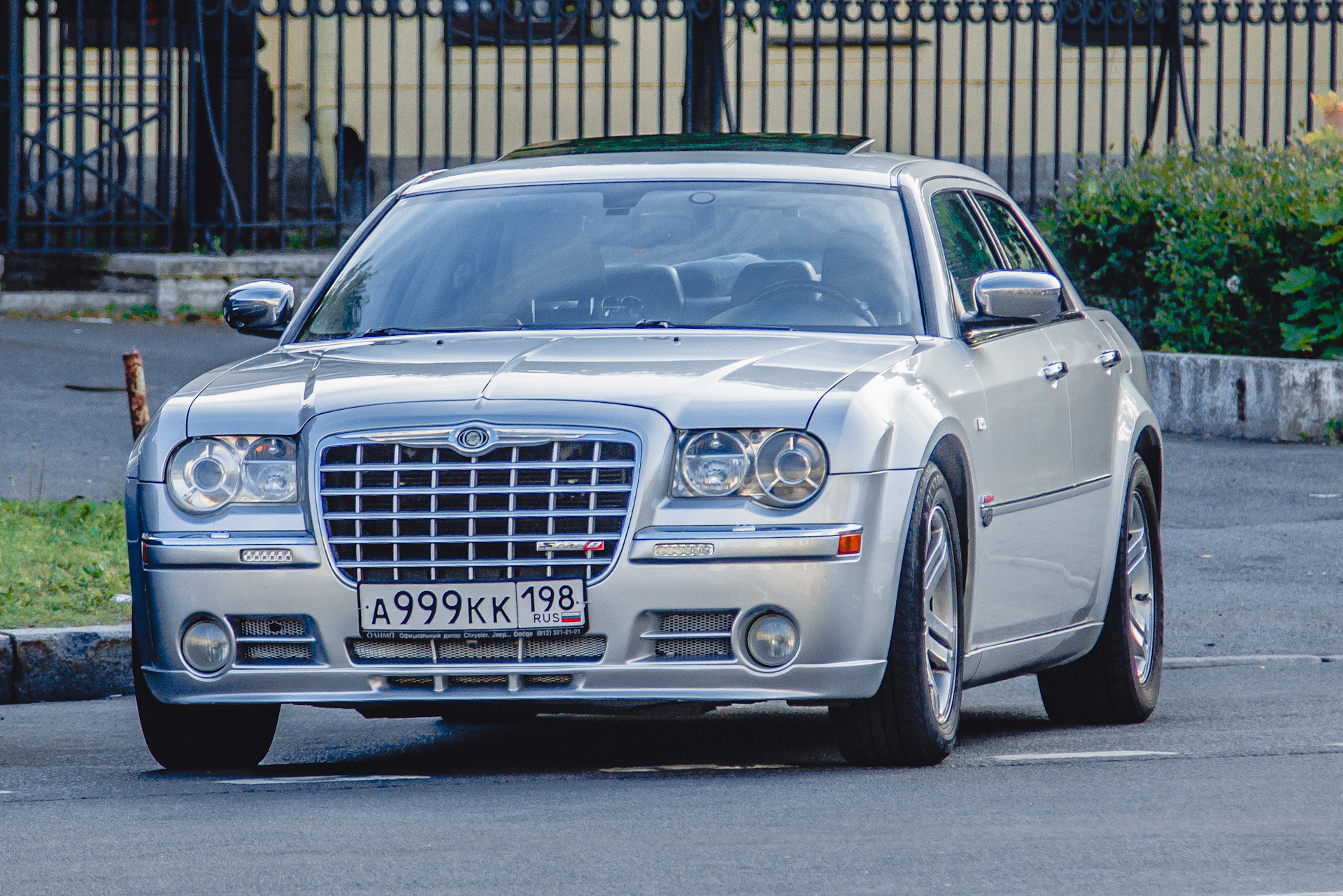 Chrysler 300 c vs Mercedes