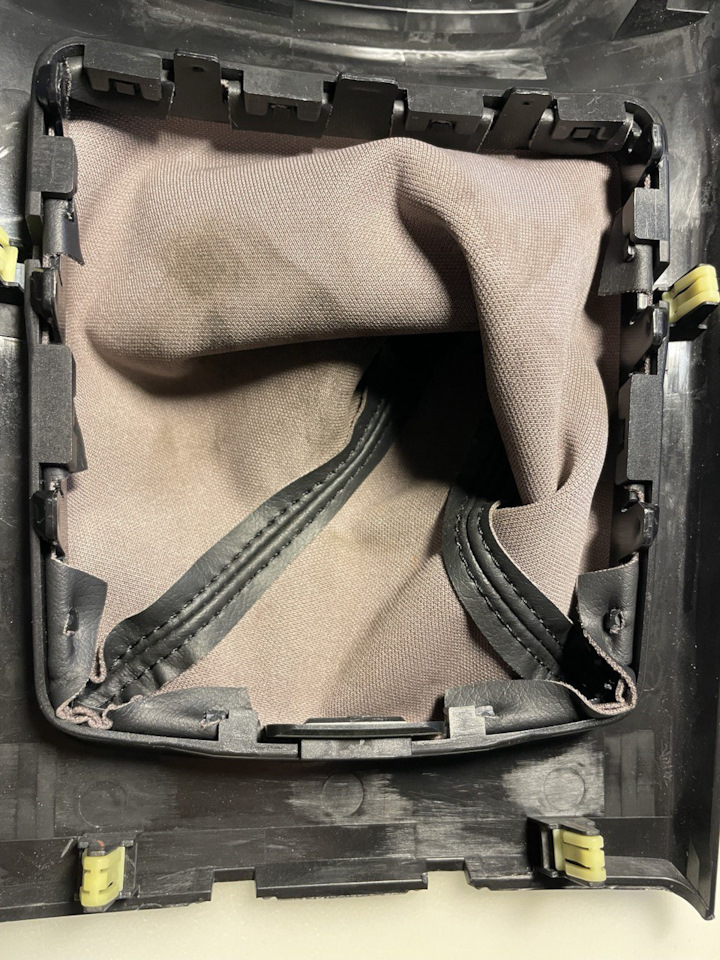 Консоль / накладка КПП под механику на Subaru Impreza (GE, GH). Б/у | 1 ...