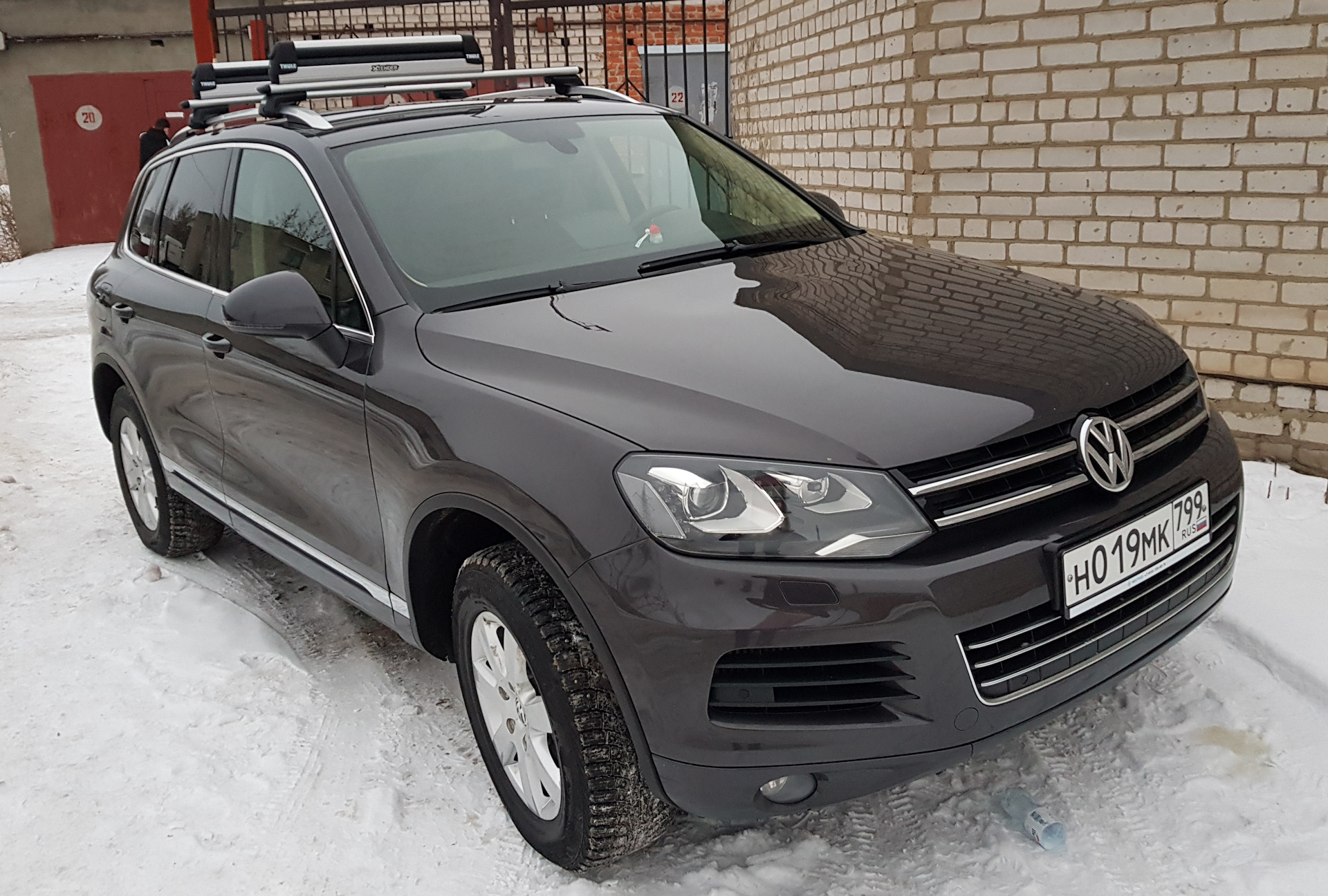 Багажник на туарег. VW Touareg 2. Поперечины Thule Фольксваген Туарег 3. VW Touareg NF. Touareg NF 550.