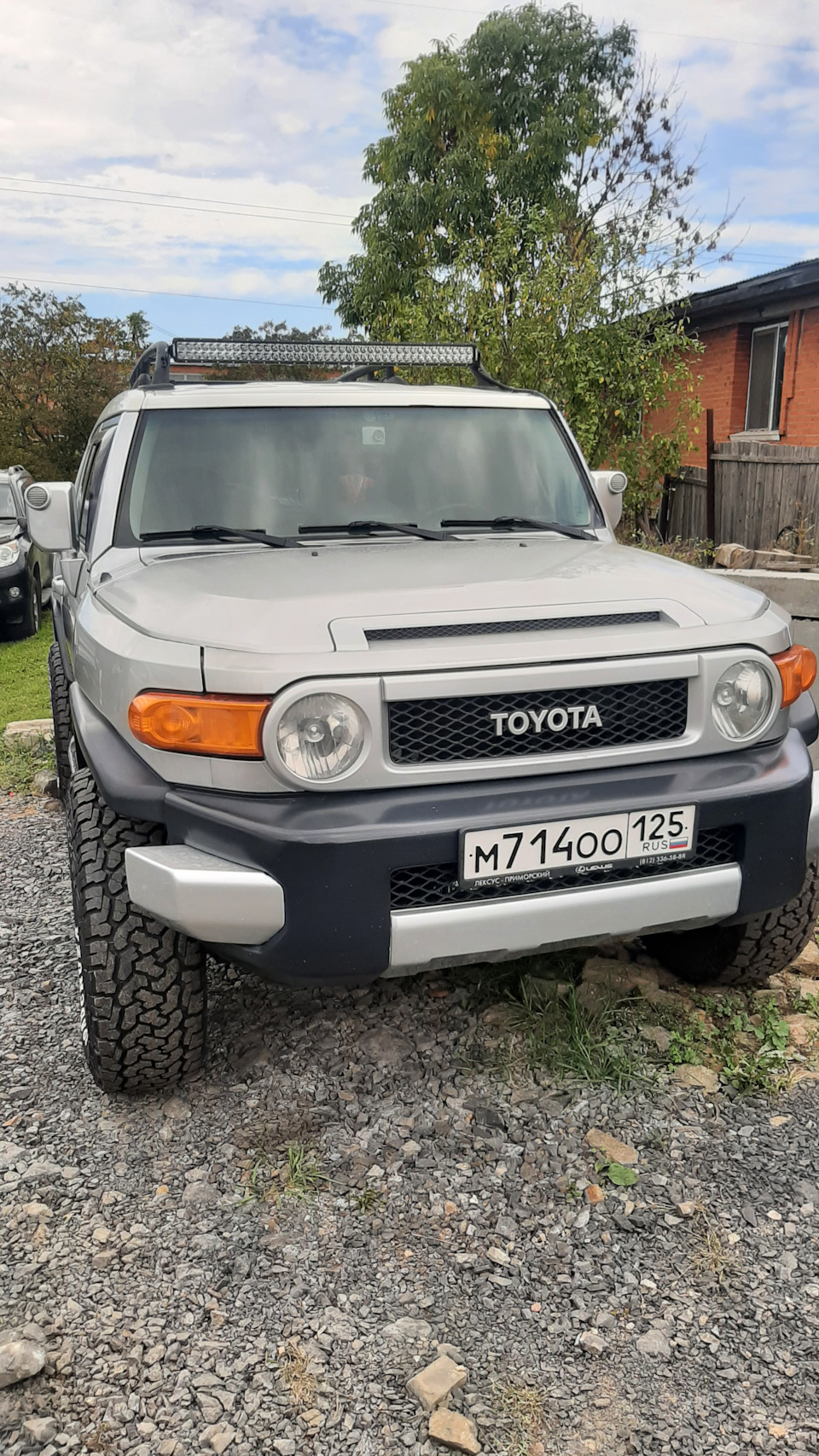 Установка светодиодной балки Aurora ALO-D5D-40 — Toyota FJ Cruiser, 4 л,  2007 года | аксессуары | DRIVE2