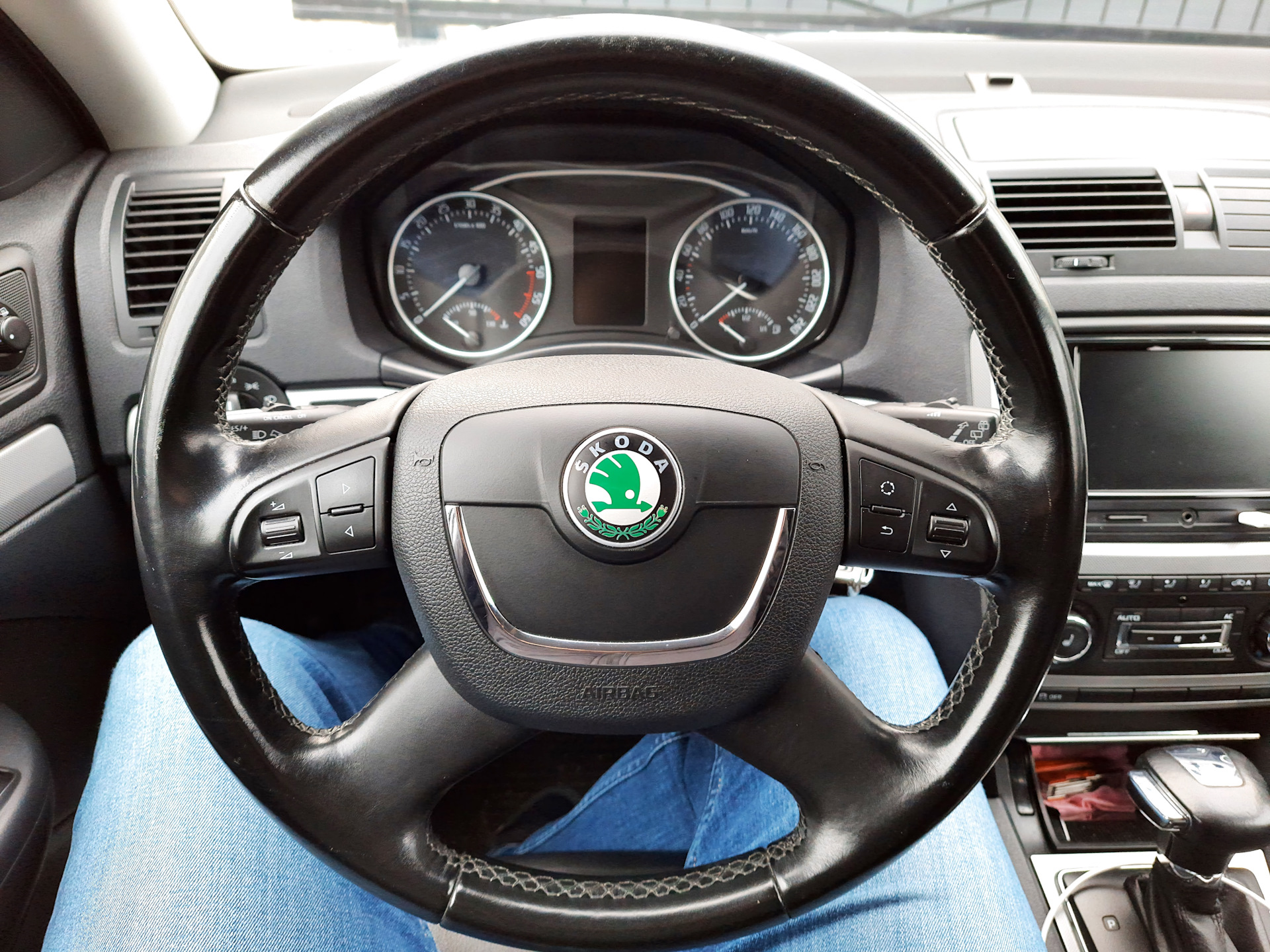 Перешил руль — Skoda Octavia Combi A5 Mk2, 2 л, 2013 года | стайлинг ...