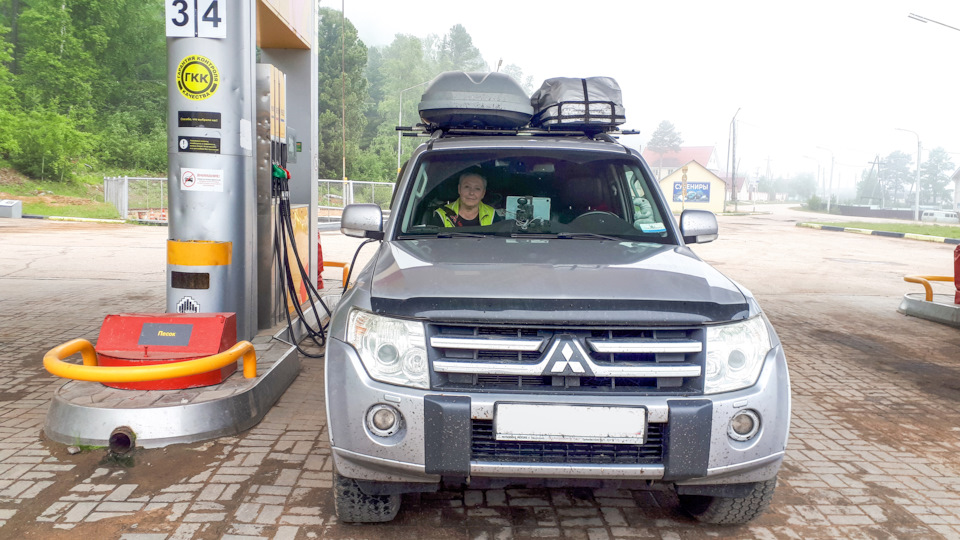 Фото в бортжурнале Mitsubishi Pajero (4G)