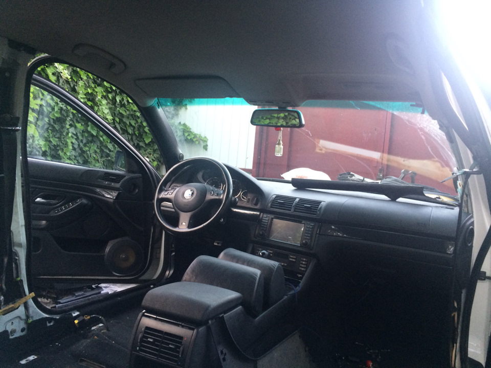Photo from the logbook BMW 5 series (E39)