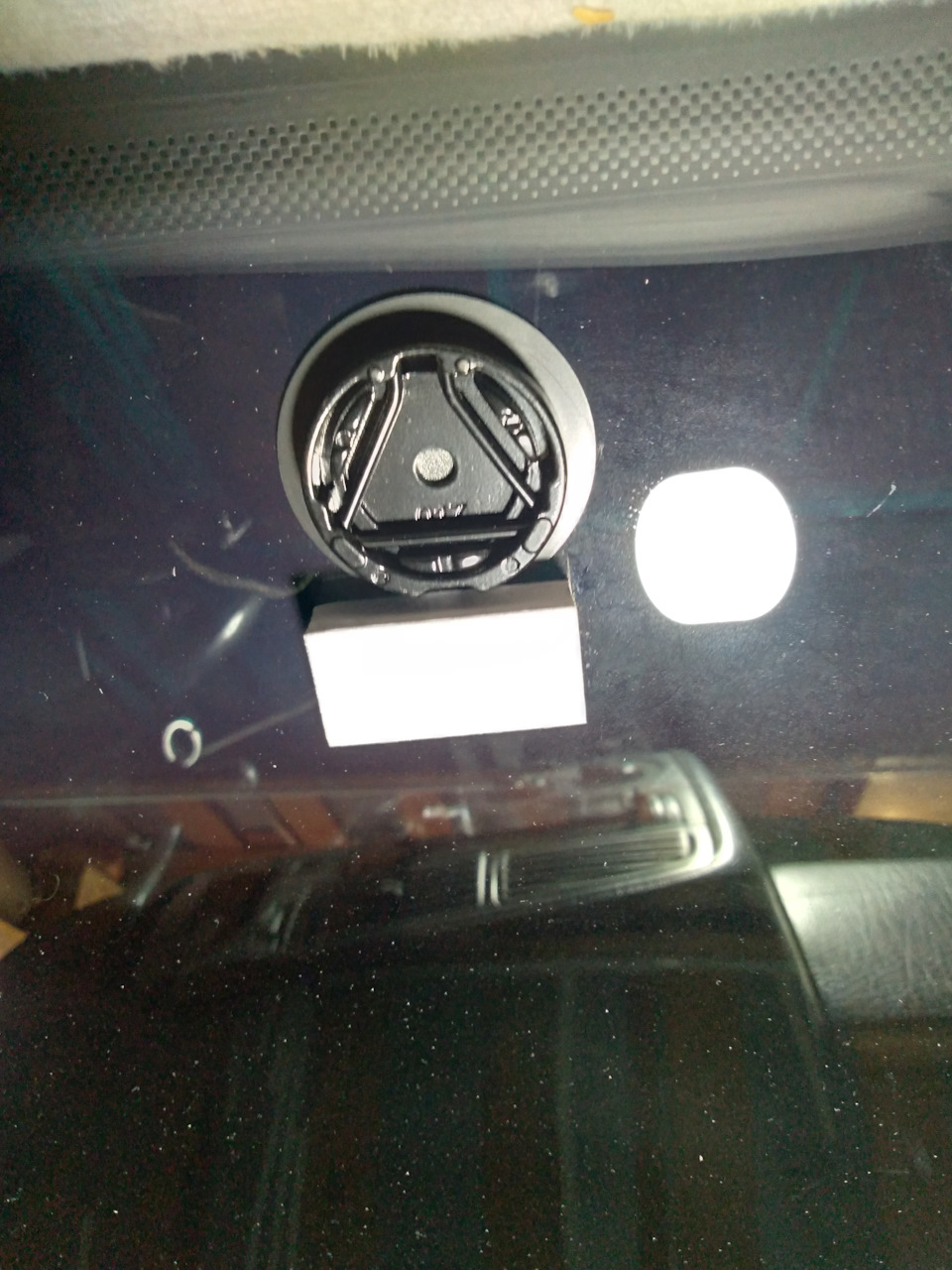 Внутренне зеркало заднего вида. — Volkswagen Passat B4, 1,6 л, 1996 ...