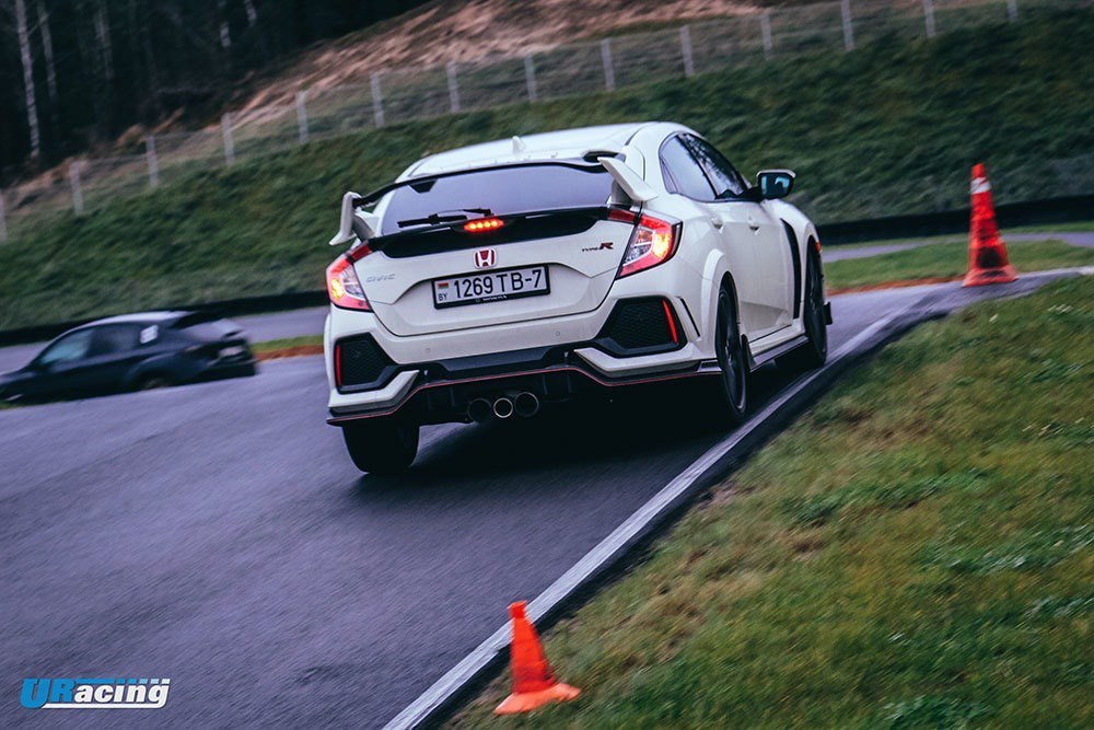 Выпрессовка ступичного подшипника — Audi 80 (B4), 2 л, 1992 года ...