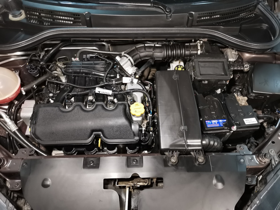 и после — Lada Vesta (1G)