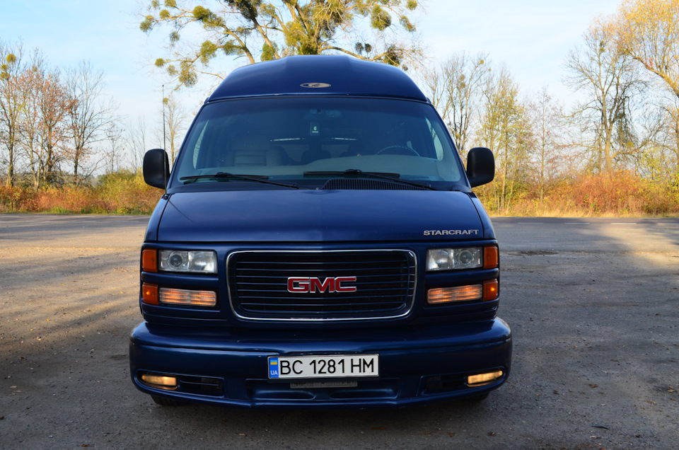 GMC Savana