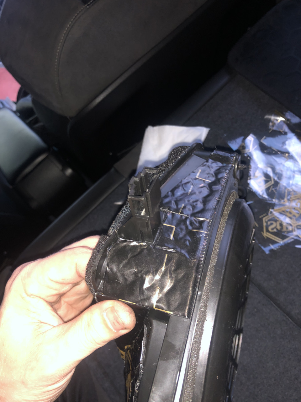 Везде где можно проклеил — Audi A4 (B7)