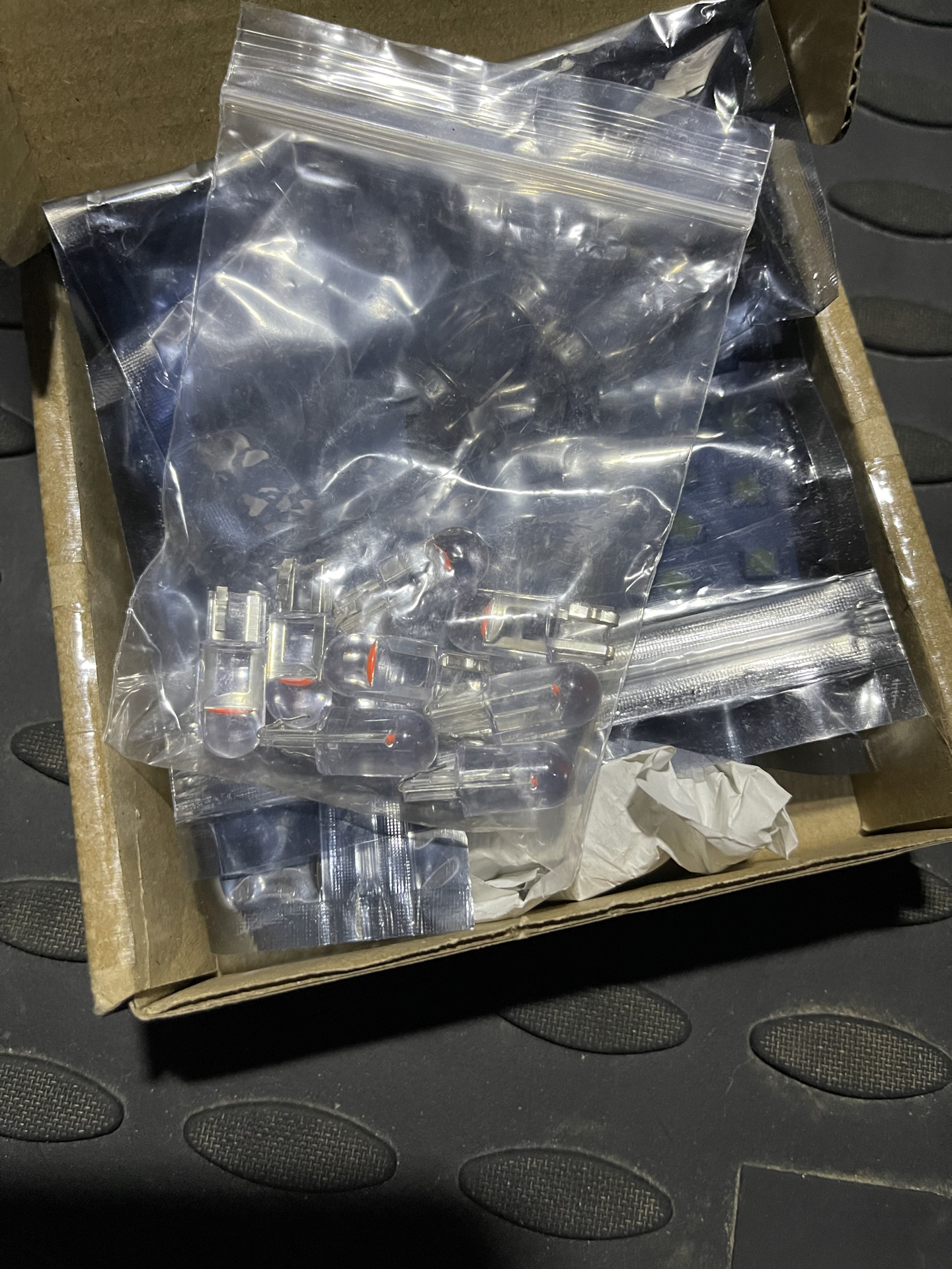 Очередная 😁 замена диодов на диоды в заднем фонаре на Honda CR-V 3 ...