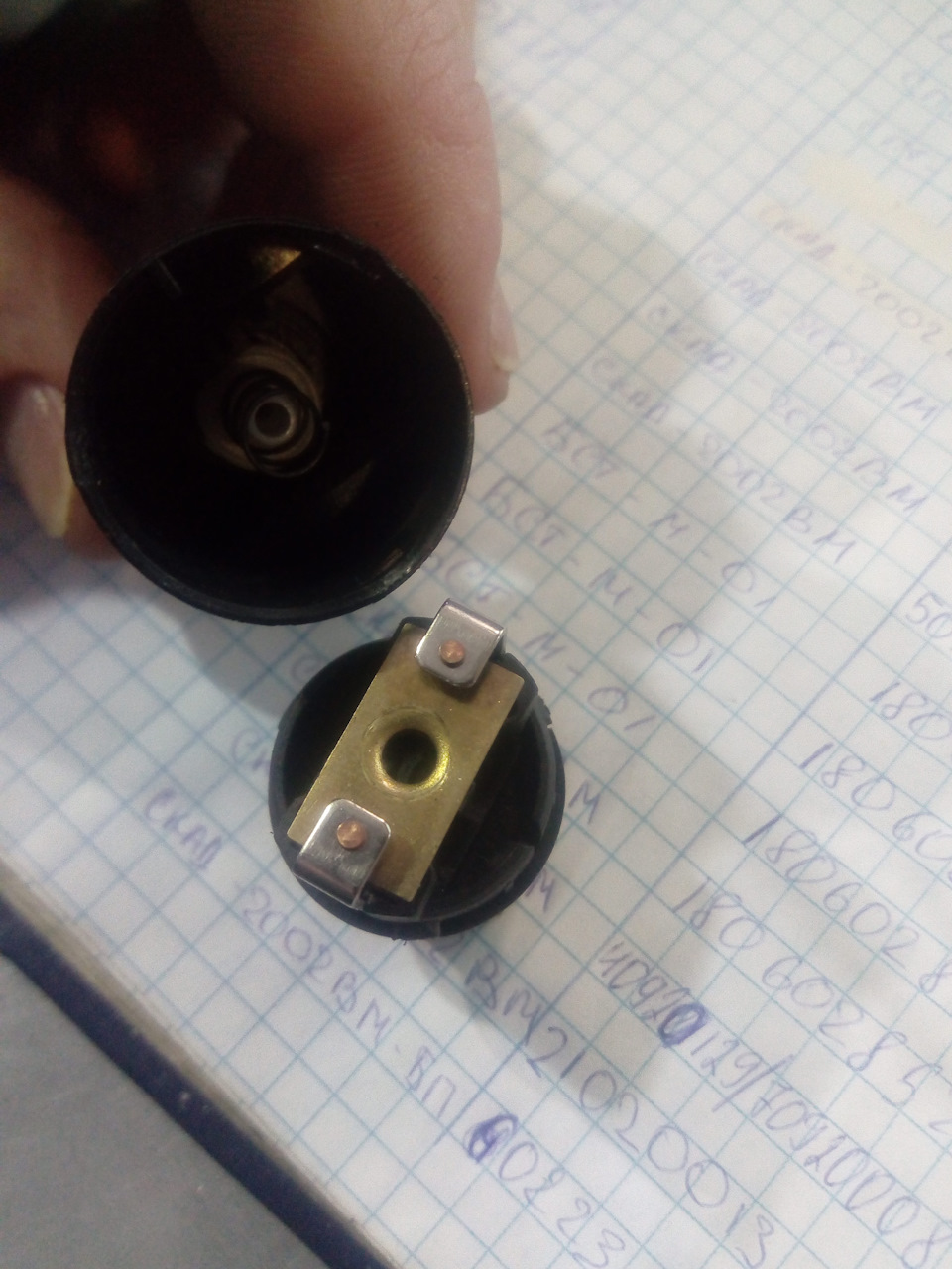 Ремонт датчика тормоза, или "лягушка" — Lada Приора седан, 1,6 л, 2013 ...