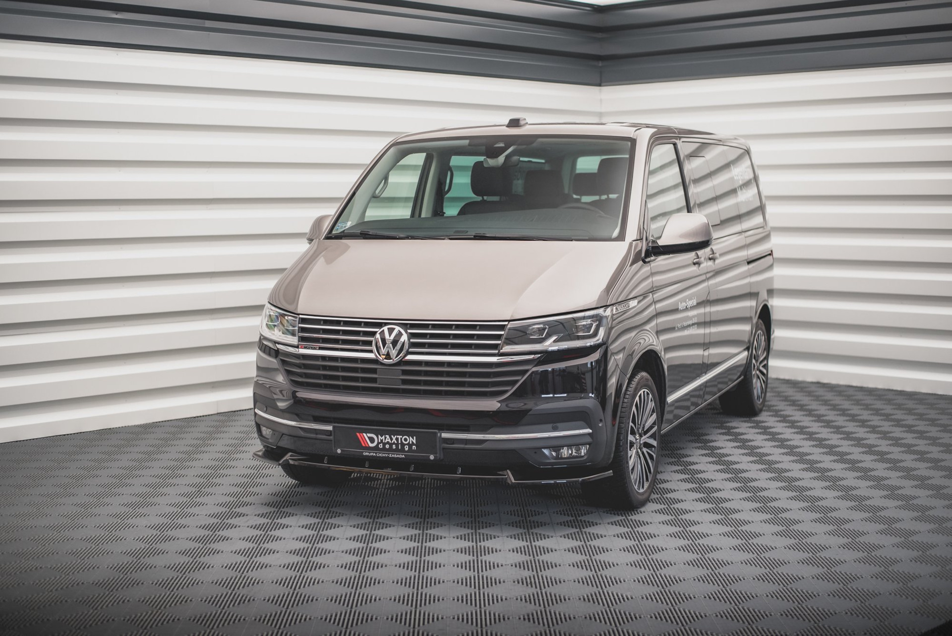 Volkswagen Multivan t6 Black