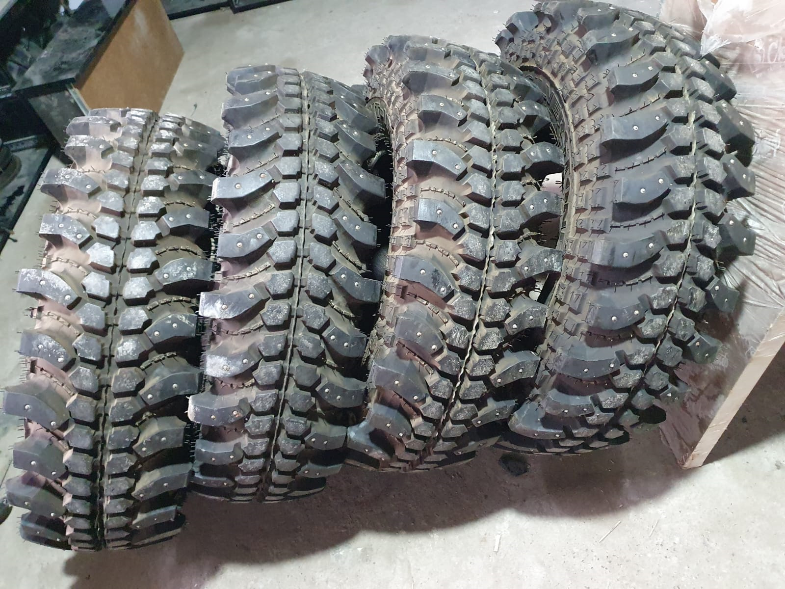 Злая резина и злые диски — Nissan Patrol (Y60), 2,8 л, 1992 года ...