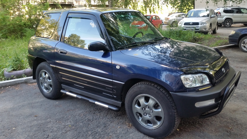 Квадратная труба вместо порогов и обработка днища — Toyota RAV4 (I), 2 ...