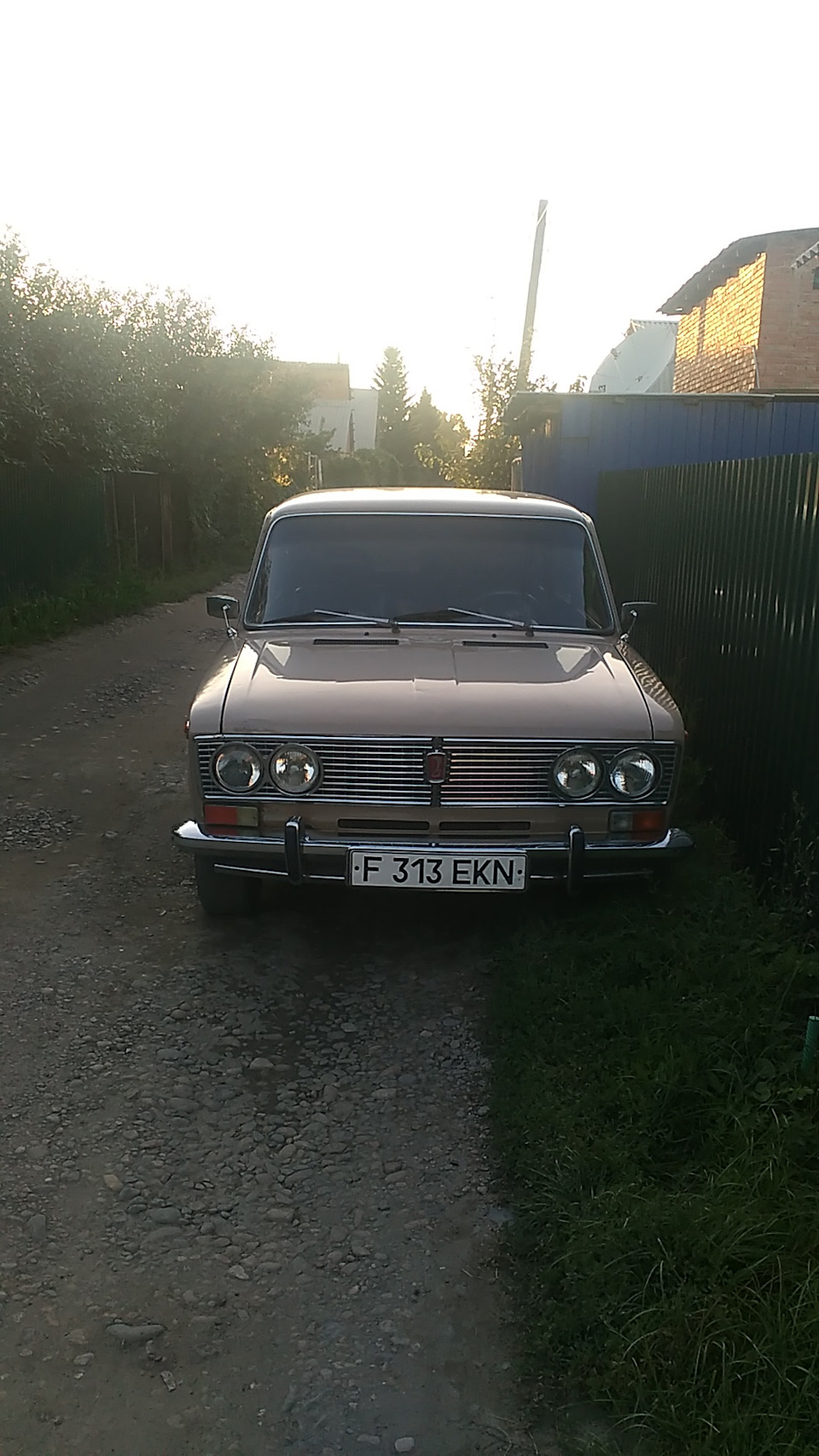 Значок Жигули))) — Lada 21033, 1,3 л, 1983 года | аксессуары | DRIVE2