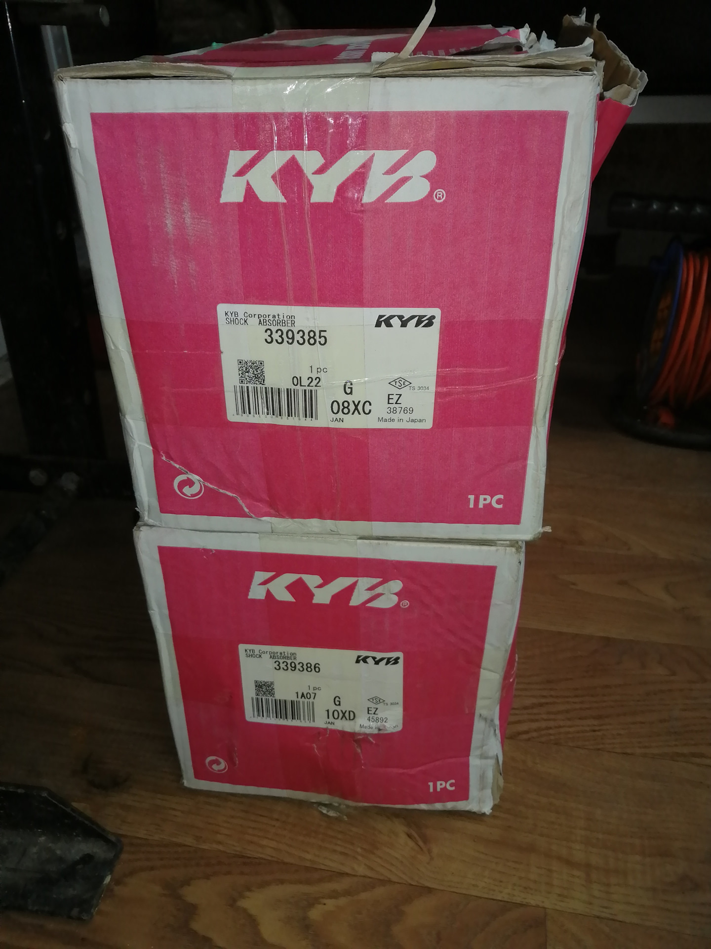 Kyb 339386. Биджи 10888 "сделай все возможное" на гребне, ассорти 339385. 339385. 339385. Топливный бак джили мк кросс.