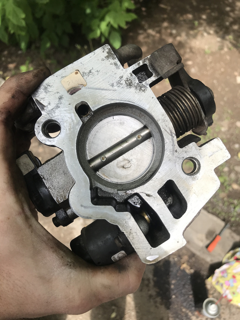 Чистка дроссельной заслонки — Lada 2114, 1,6 л, 2010 года | просто так ...