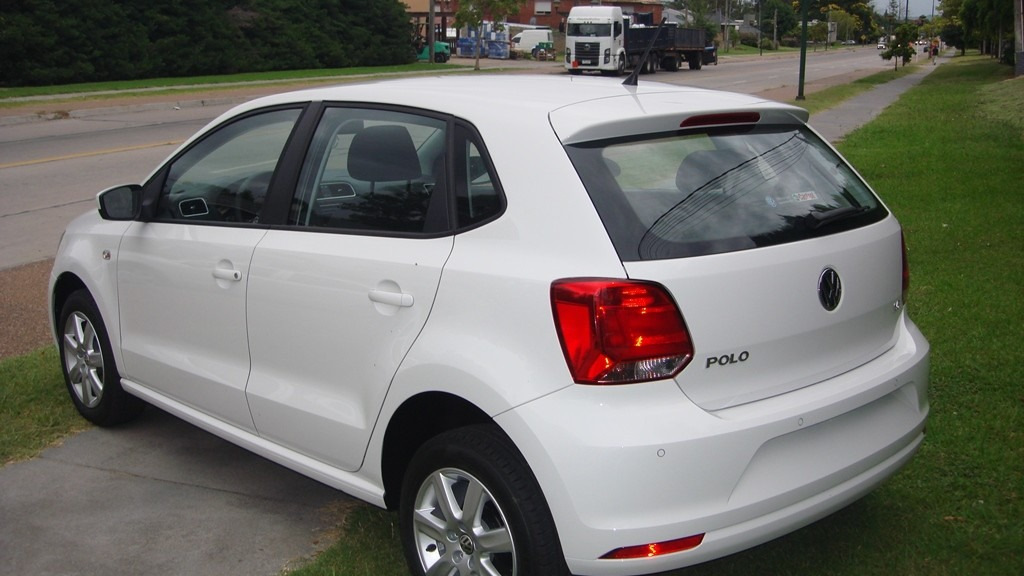 Поло хэтчбек 2010. Volkswagen Polo Hatchback. Volkswagen Polo Hatchback 2012. Volkswagen Polo Hatchback White. Volkswagen Polo Hatchback White 5.