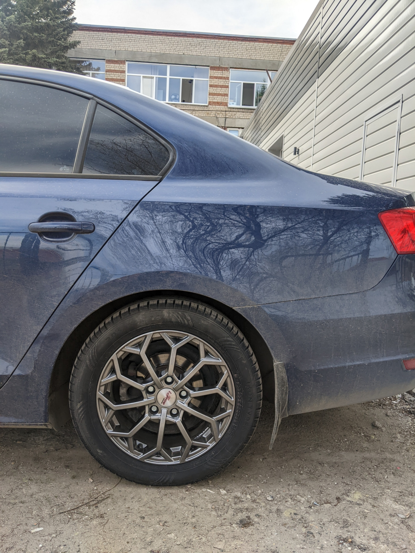 Колеса — Volkswagen Jetta VI, 1,6 л, 2014 года | колёсные диски | DRIVE2