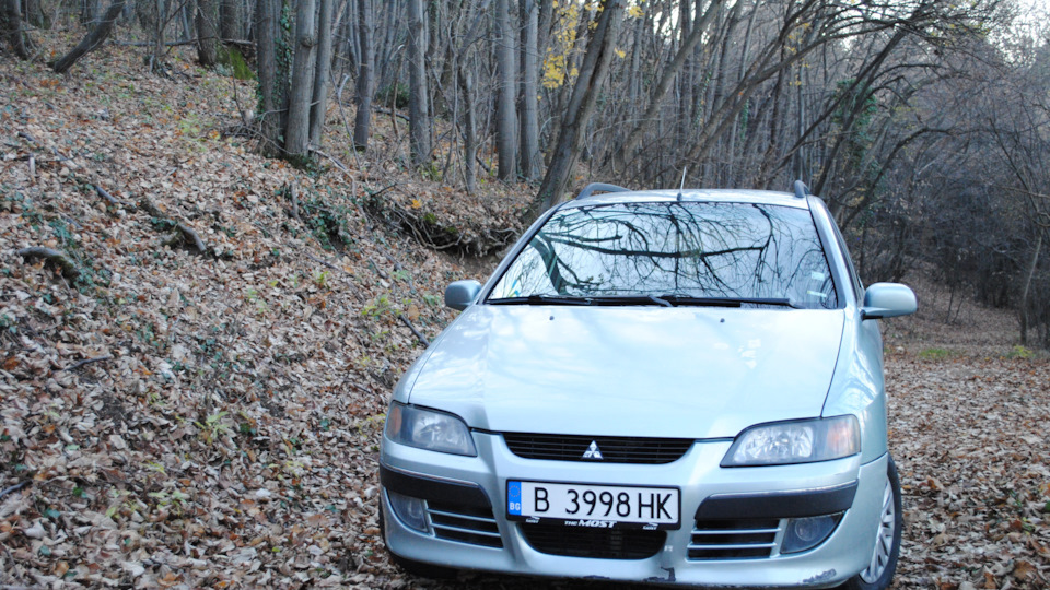 Как снять этот картер?.. — Mitsubishi Space Star, 1,9 л, 2002 года ...